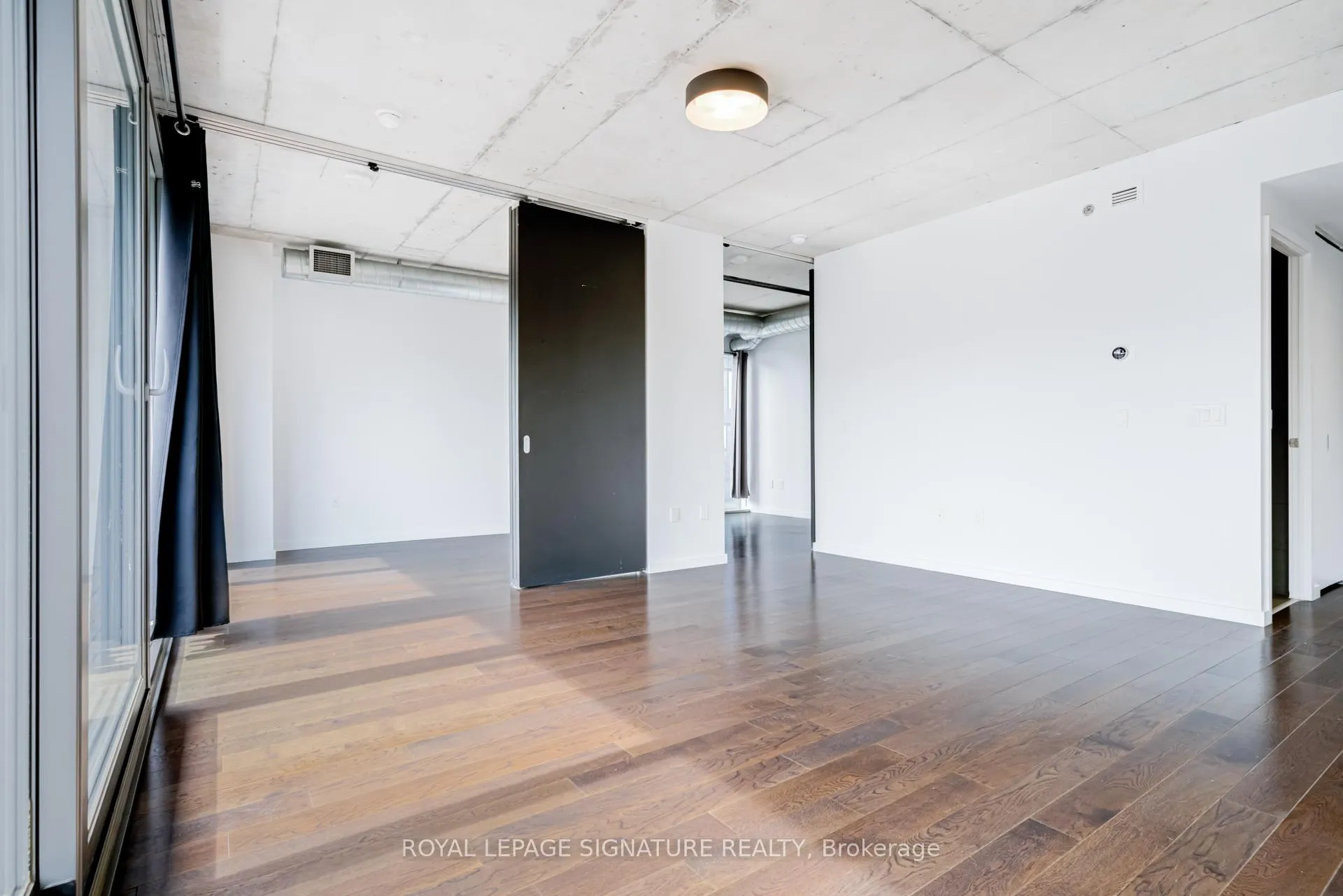 Photo 13 of Unit 718, 32 Trolley Crescent, Toronto, Moss Park — HOMEH