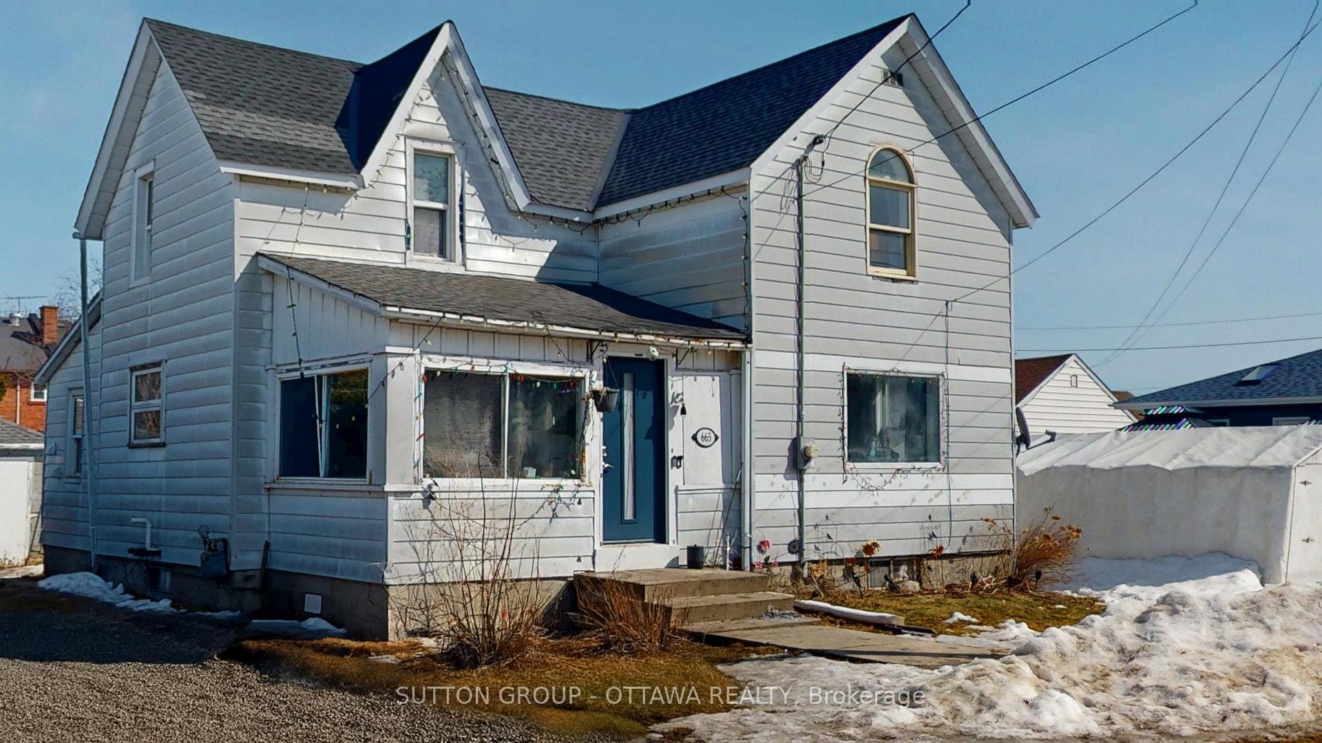 Photo 1 of 665 East Street, Edwardsburgh/Cardinal, Town of Cardinal — HOMEH