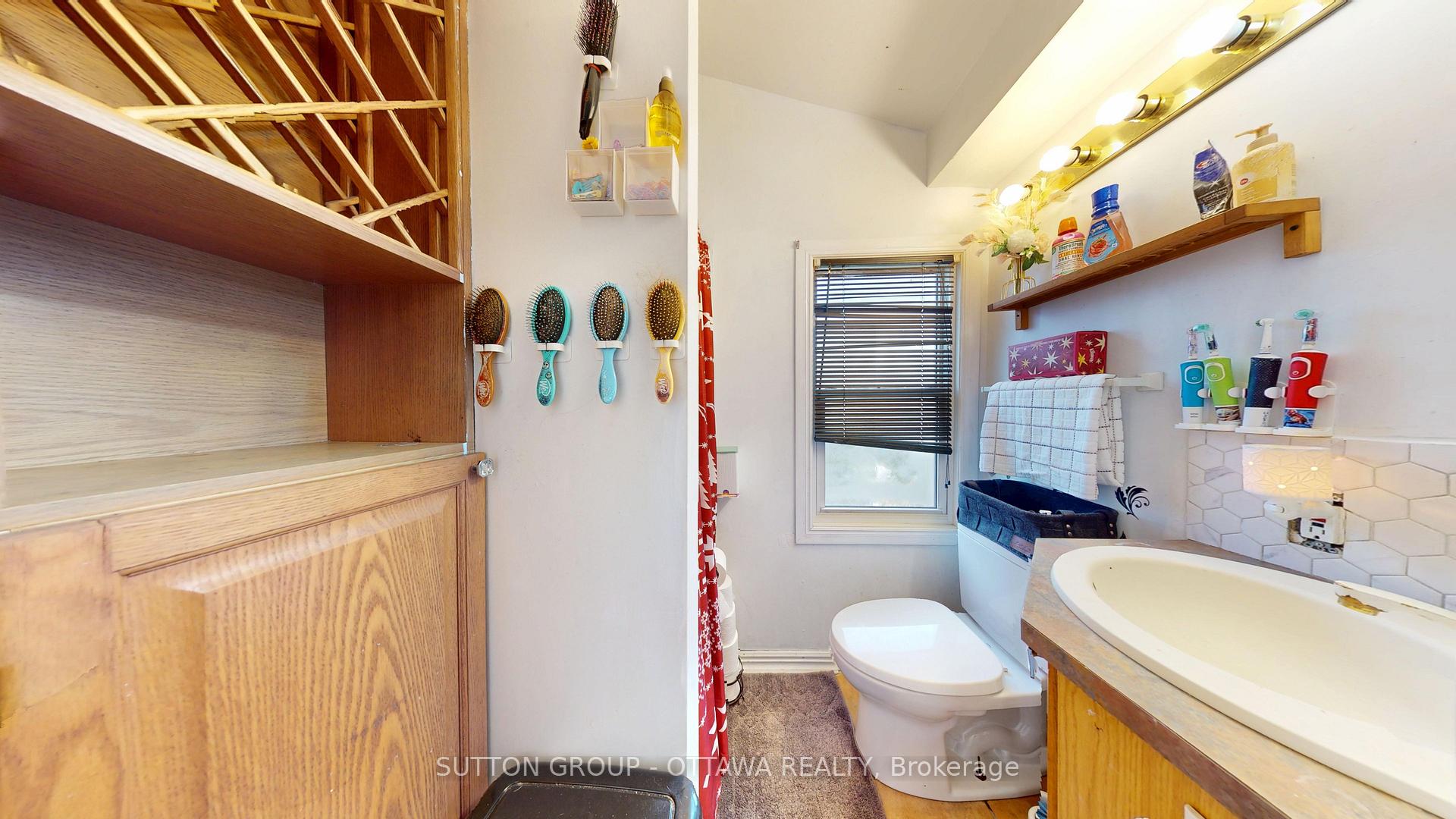 Photo 6 of 665 East Street, Edwardsburgh/Cardinal, Town of Cardinal — HOMEH