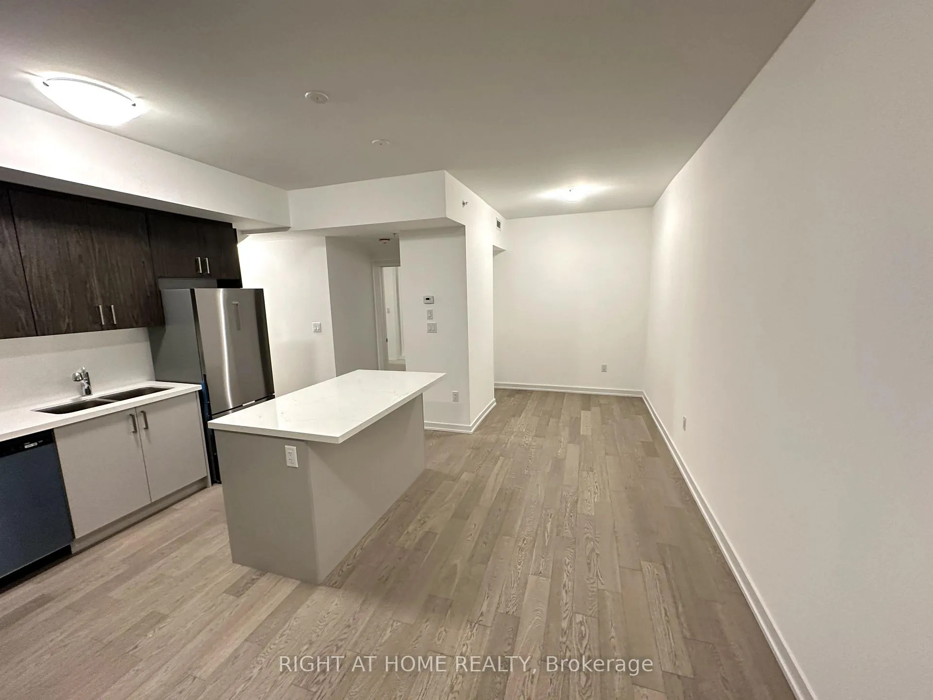 Photo 5 of Unit 9, 188 Angus Drive, Ajax, Central — HOMEH