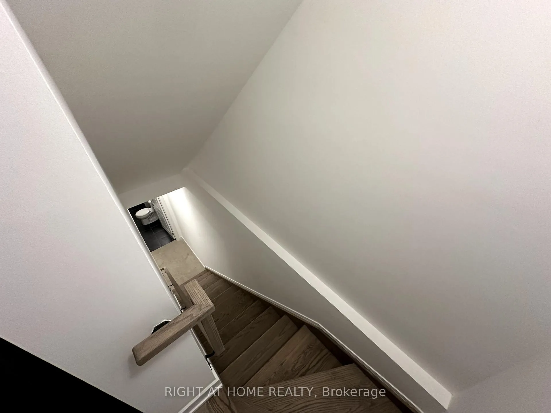 Photo 12 of Unit 9, 188 Angus Drive, Ajax, Central — HOMEH