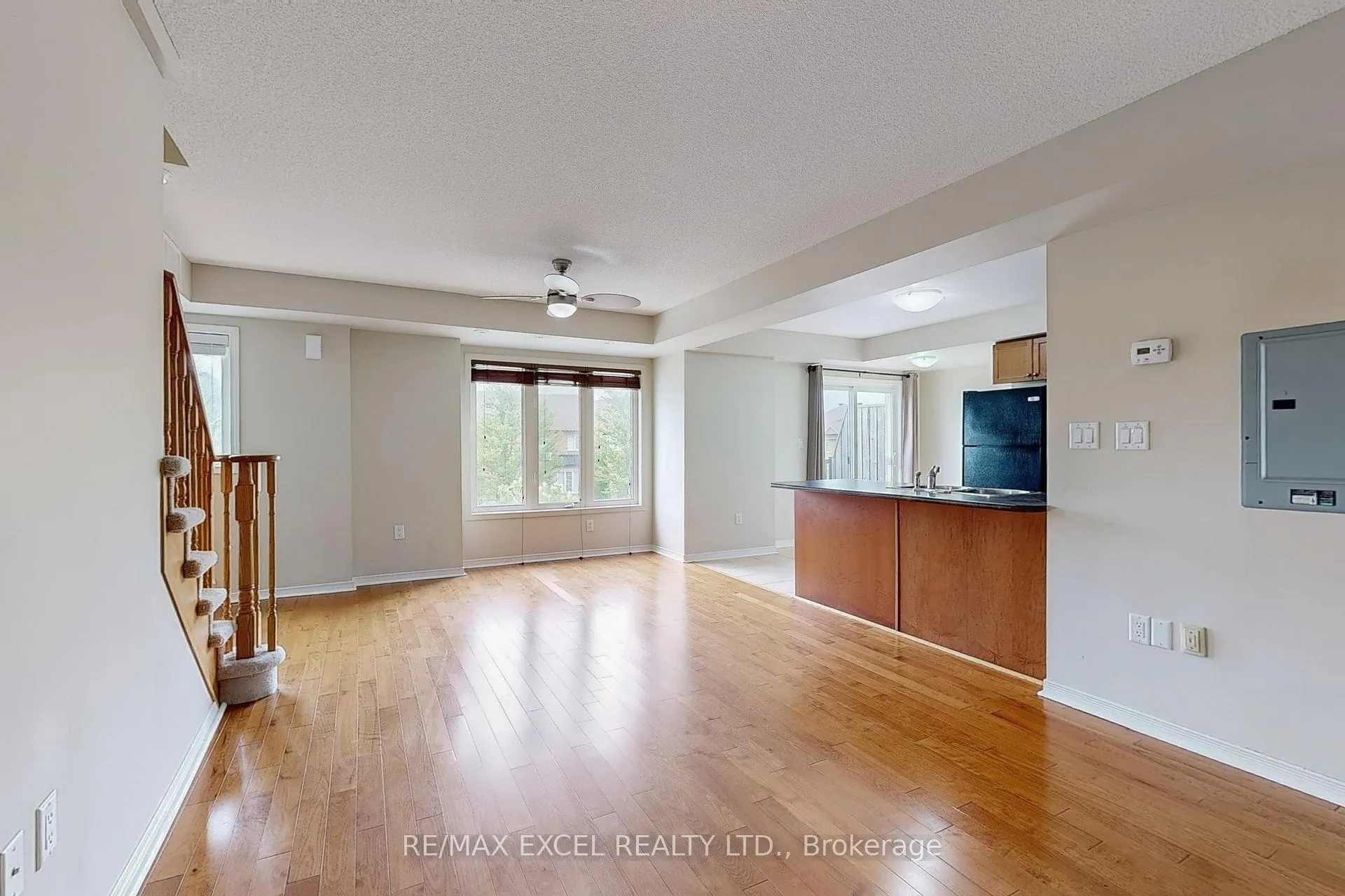 Photo 5 of 2173 Bur Oak Avenue, Markham, Greensborough — HOMEH