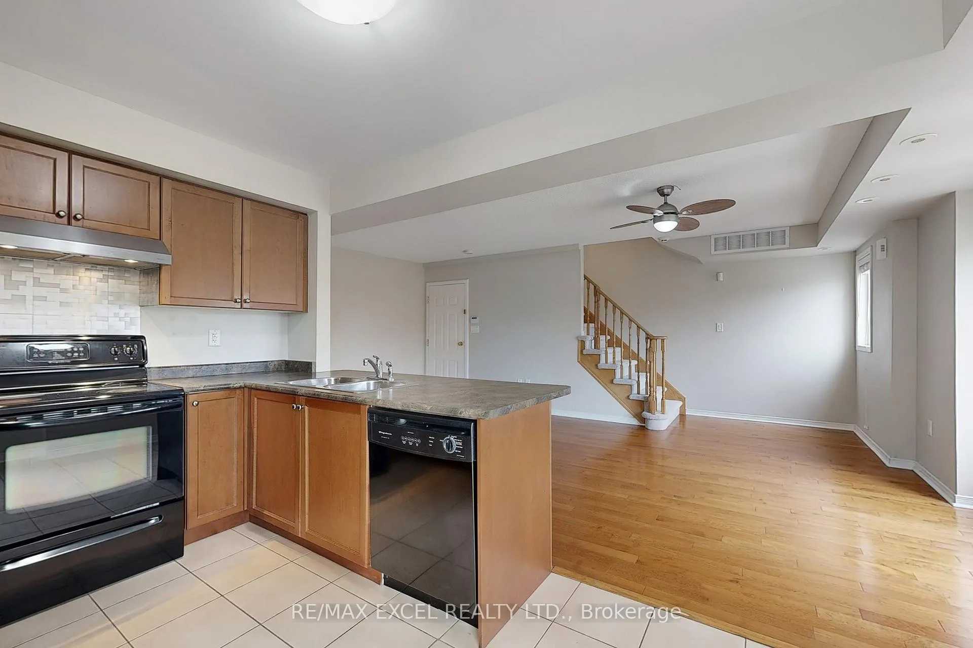 Photo 14 of 2173 Bur Oak Avenue, Markham, Greensborough — HOMEH
