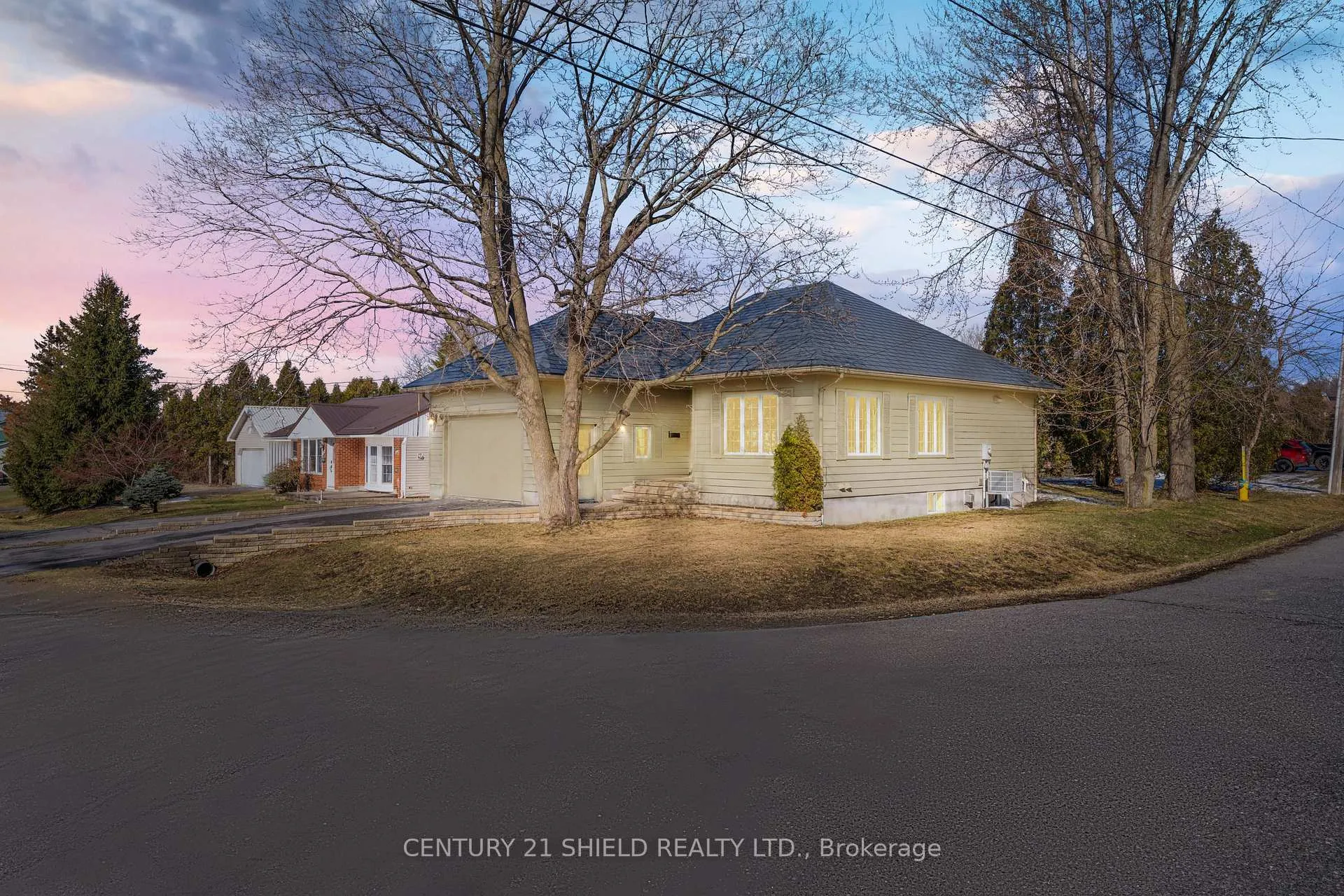 Photo 1 of 728 St Antoine Street, Cornwall — HOMEH