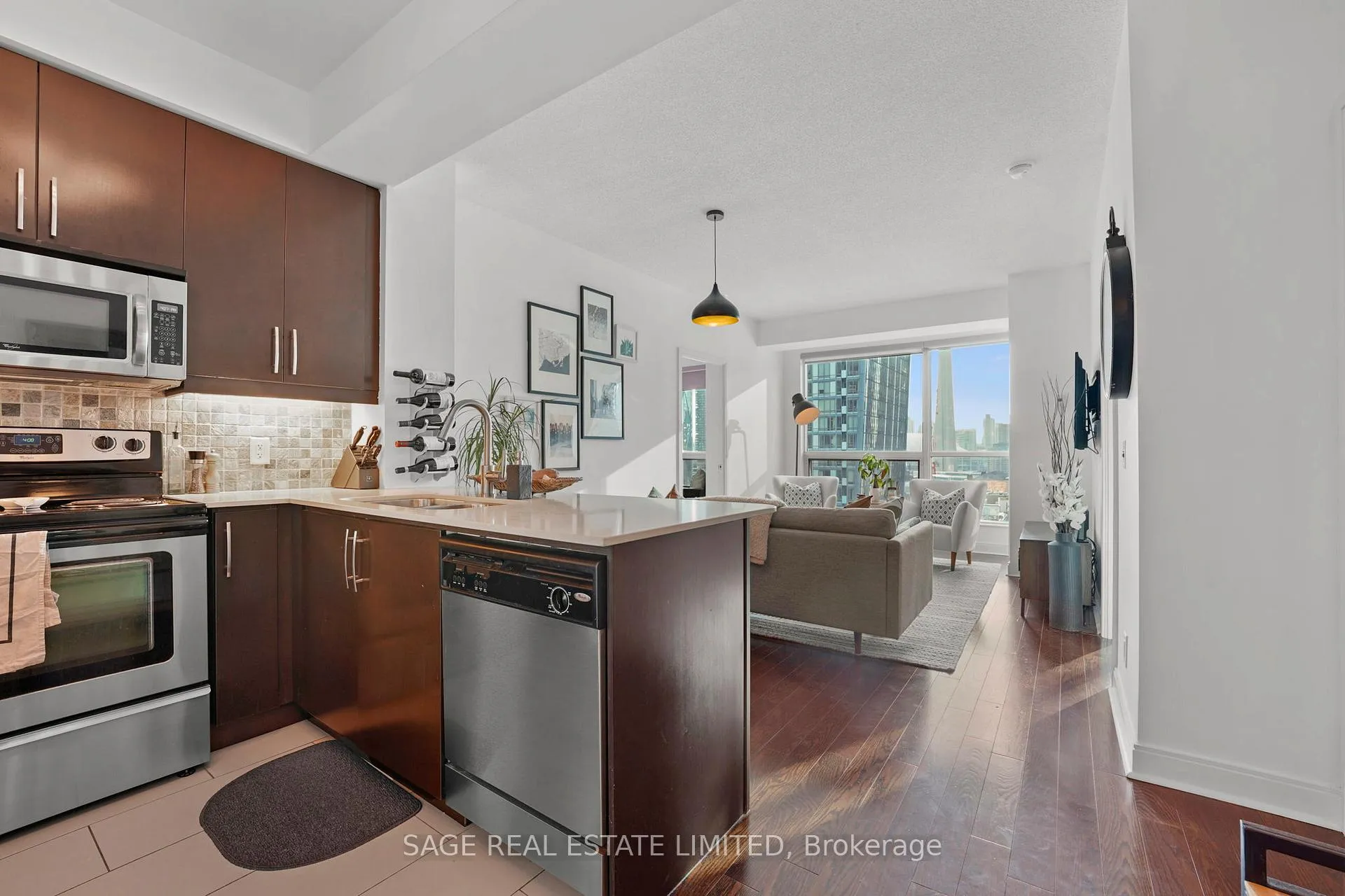 Photo 2 of Unit 1806, 1 Scott Street, Toronto, Waterfront Communities — HOMEH