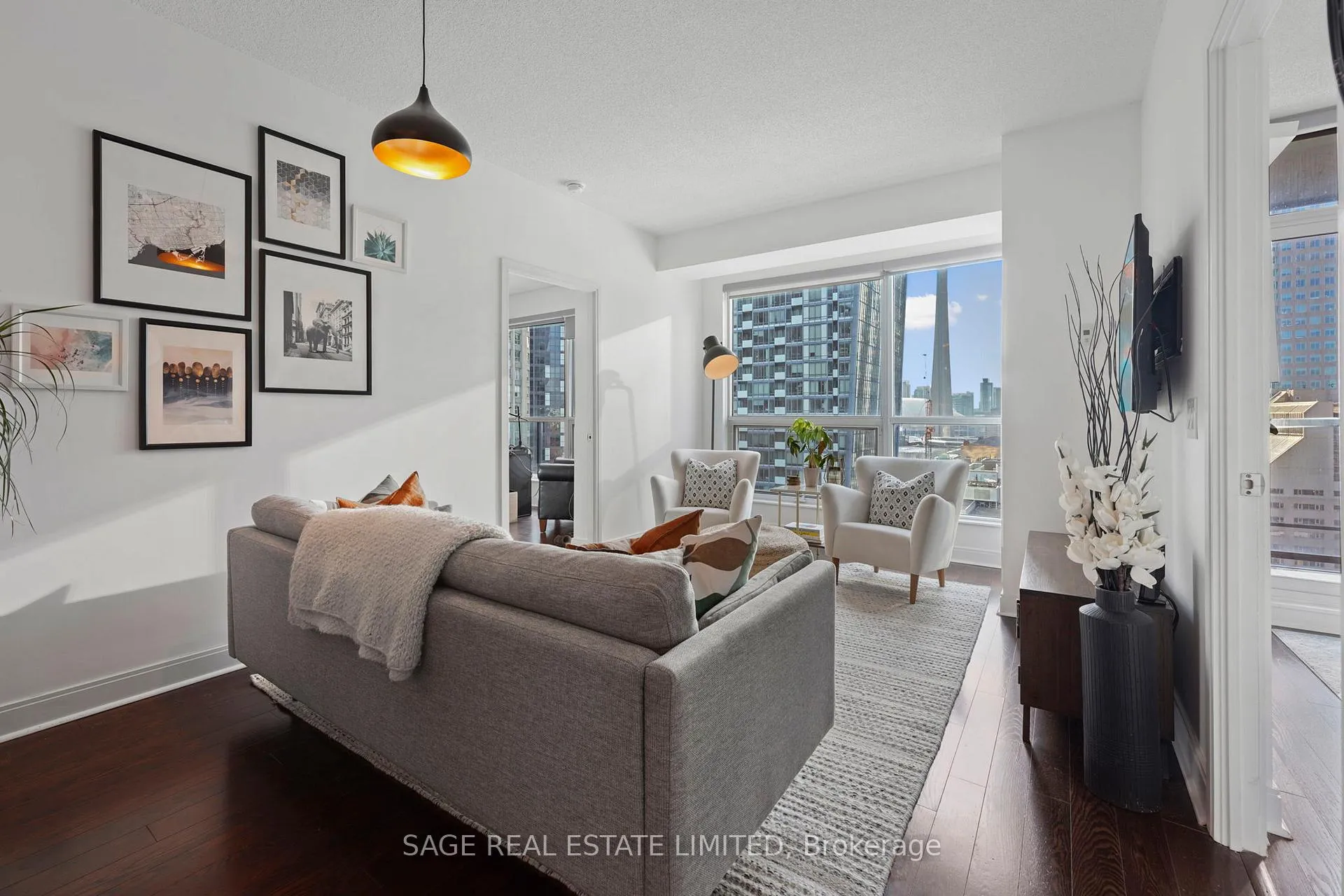Photo 7 of Unit 1806, 1 Scott Street, Toronto, Waterfront Communities — HOMEH