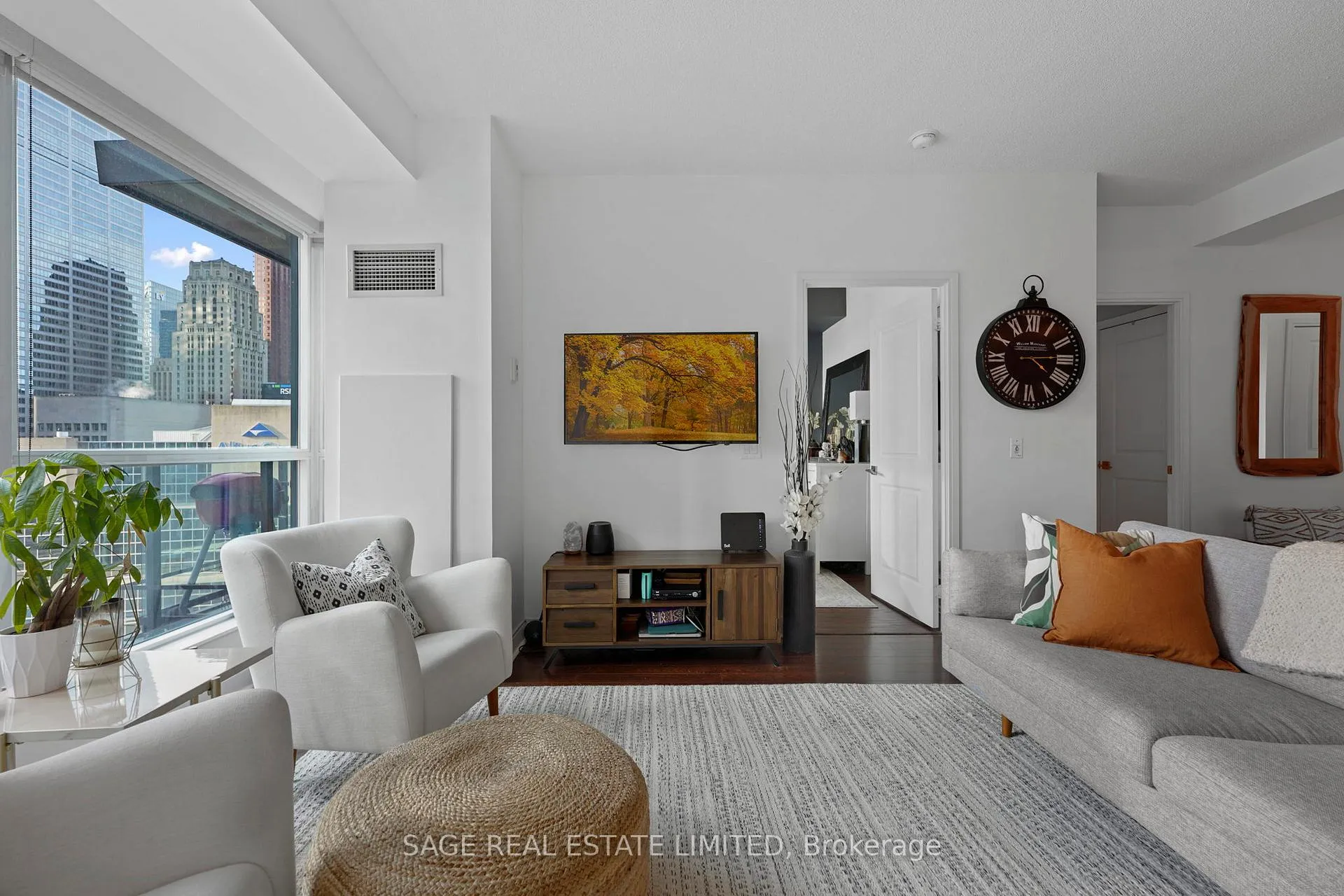 Photo 9 of Unit 1806, 1 Scott Street, Toronto, Waterfront Communities — HOMEH
