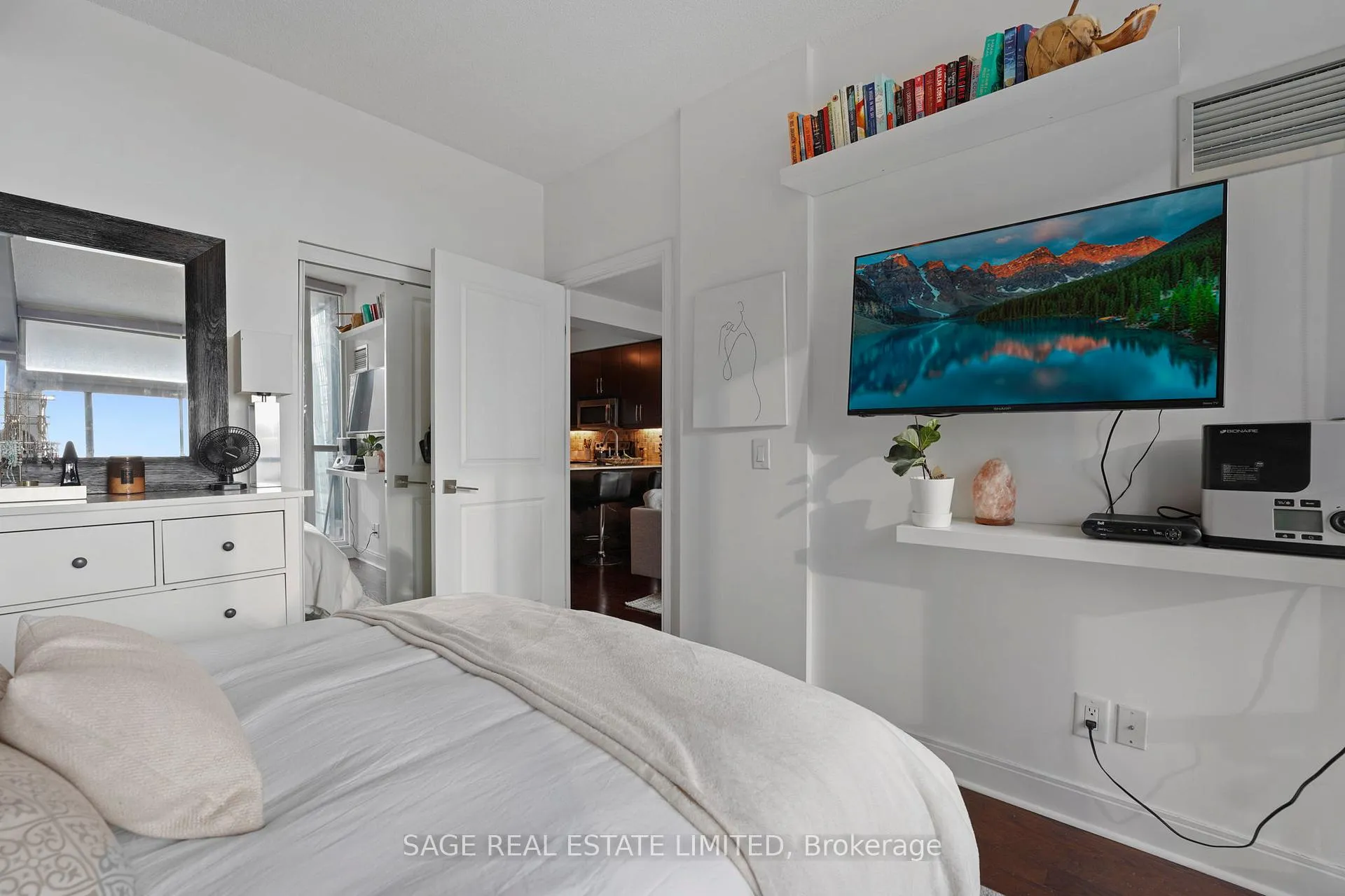Photo 16 of Unit 1806, 1 Scott Street, Toronto, Waterfront Communities — HOMEH