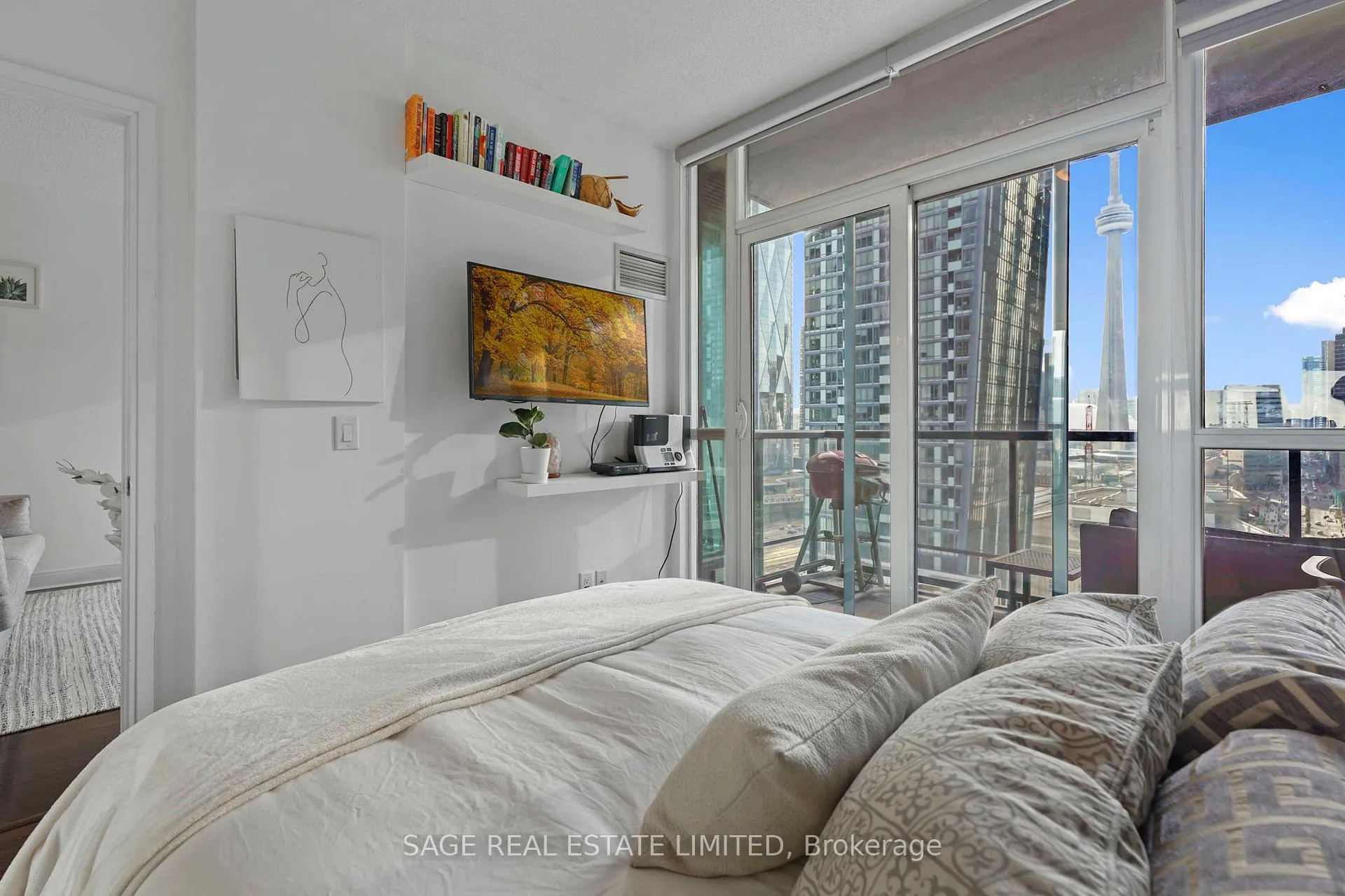 Photo 17 of Unit 1806, 1 Scott Street, Toronto, Waterfront Communities — HOMEH