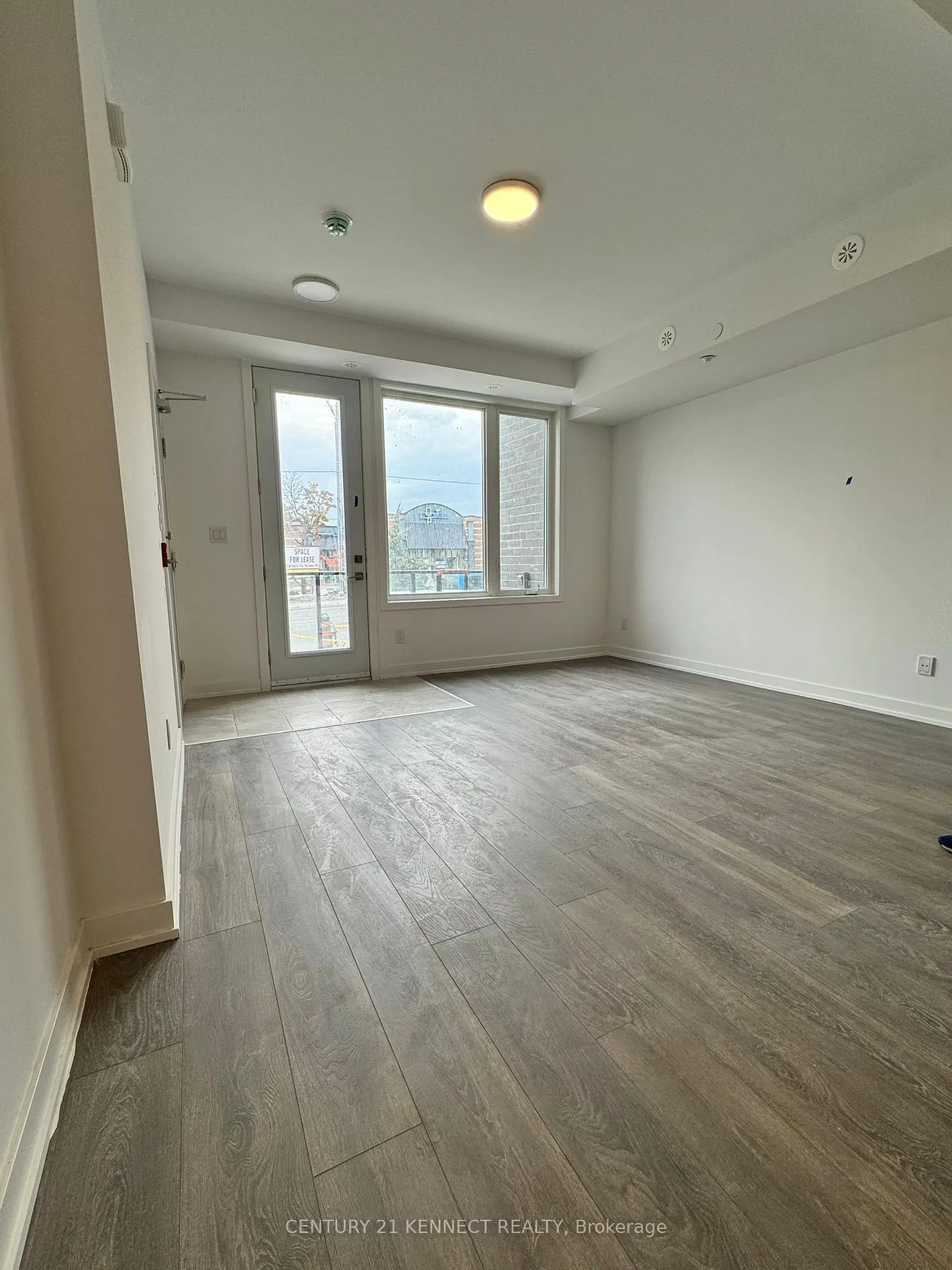 Photo 5 of Unit 5, 1459 O'Connor Drive, Toronto, O'Connor-Parkview — HOMEH