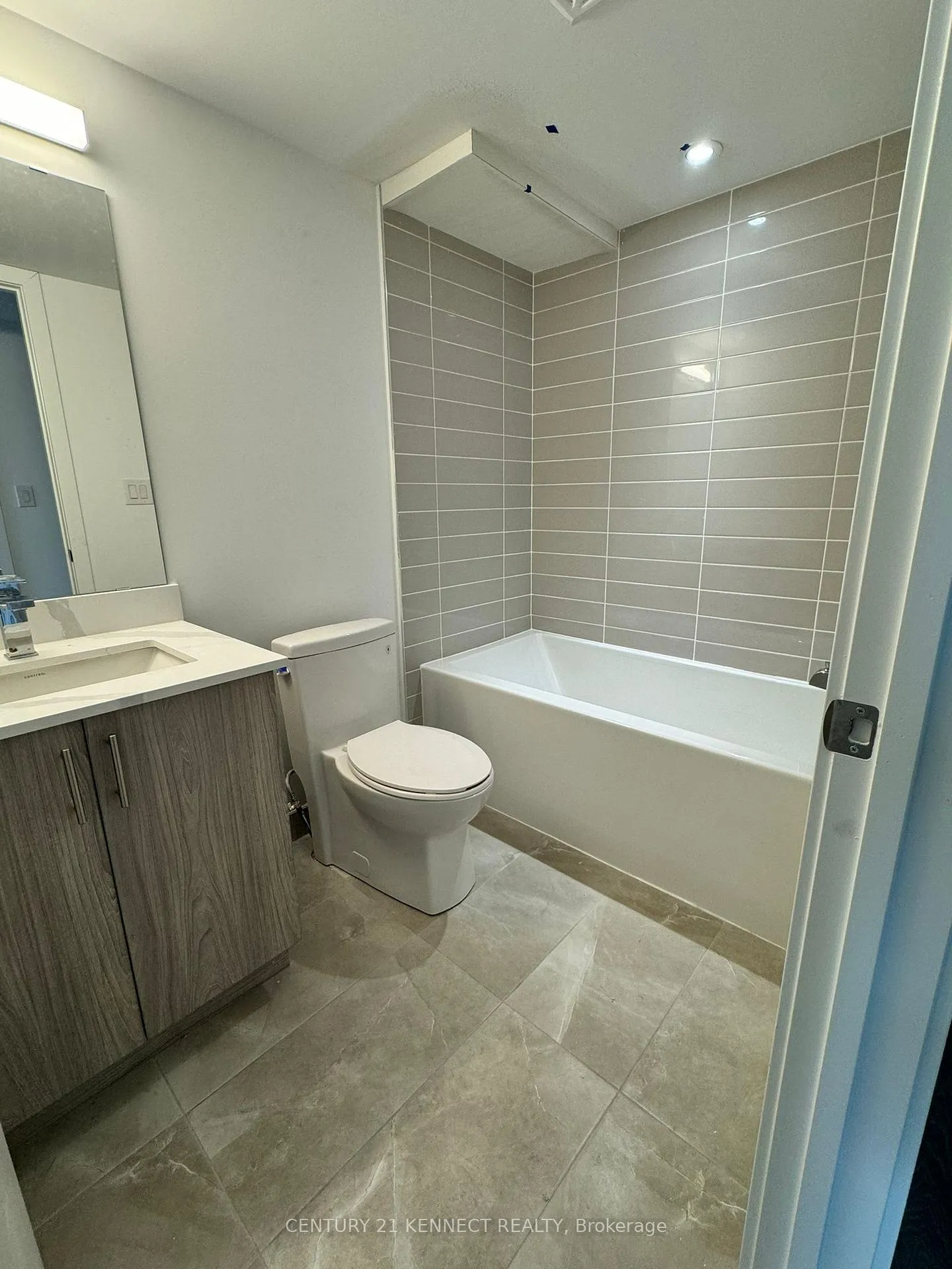 Photo 9 of Unit 5, 1459 O'Connor Drive, Toronto, O'Connor-Parkview — HOMEH