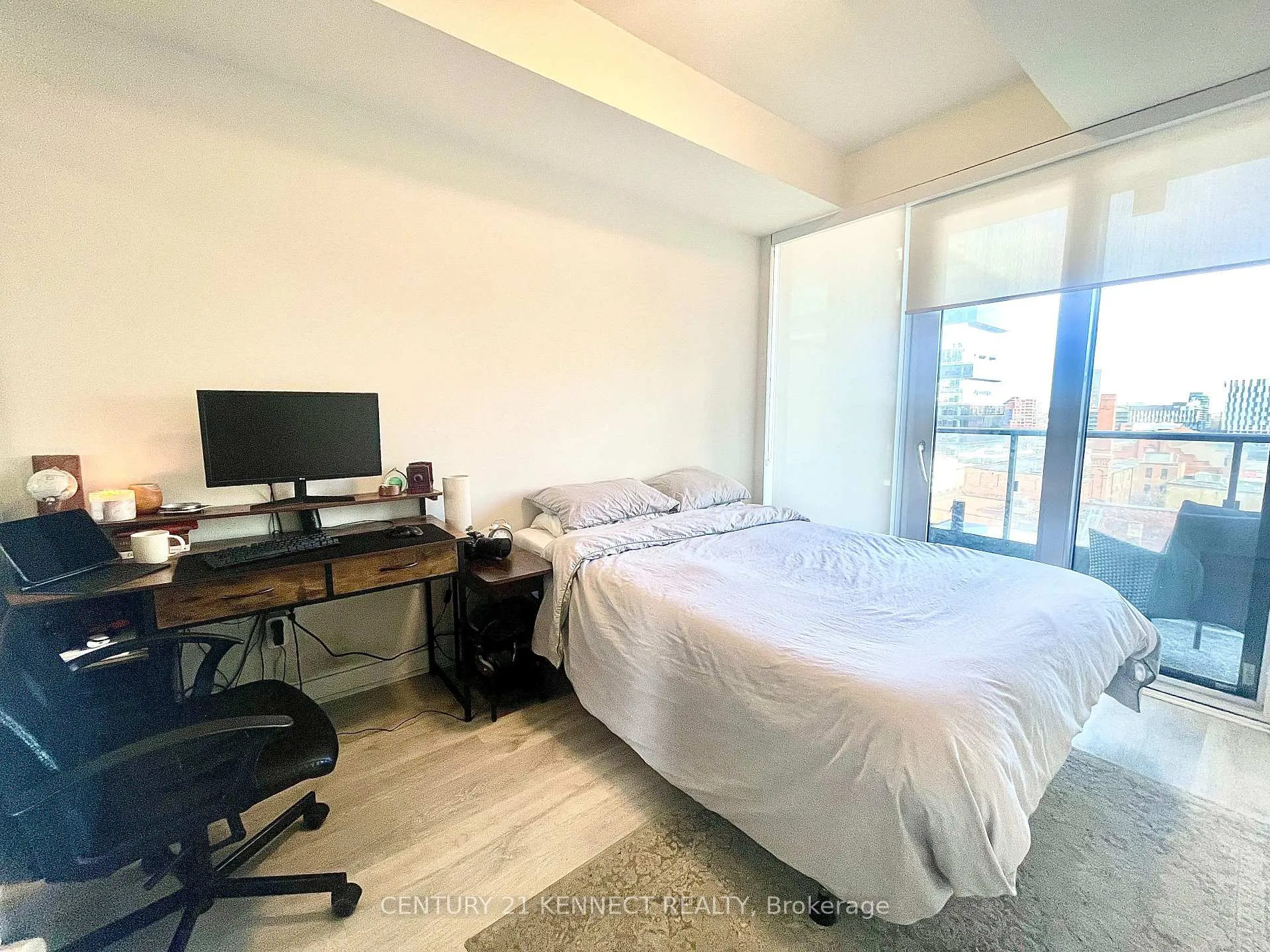 Photo 6 of Unit 807E, 70 Princess Street, Toronto, Waterfront Communities — HOMEH