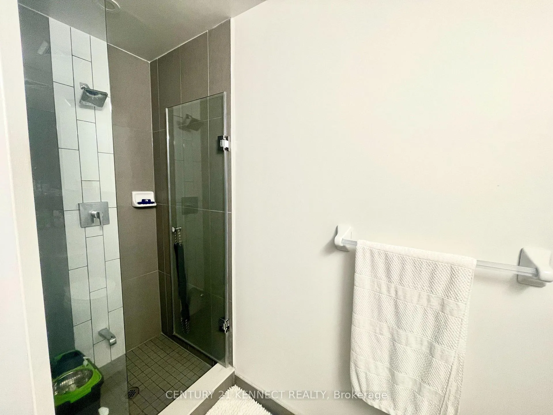 Photo 10 of Unit 807E, 70 Princess Street, Toronto, Waterfront Communities — HOMEH