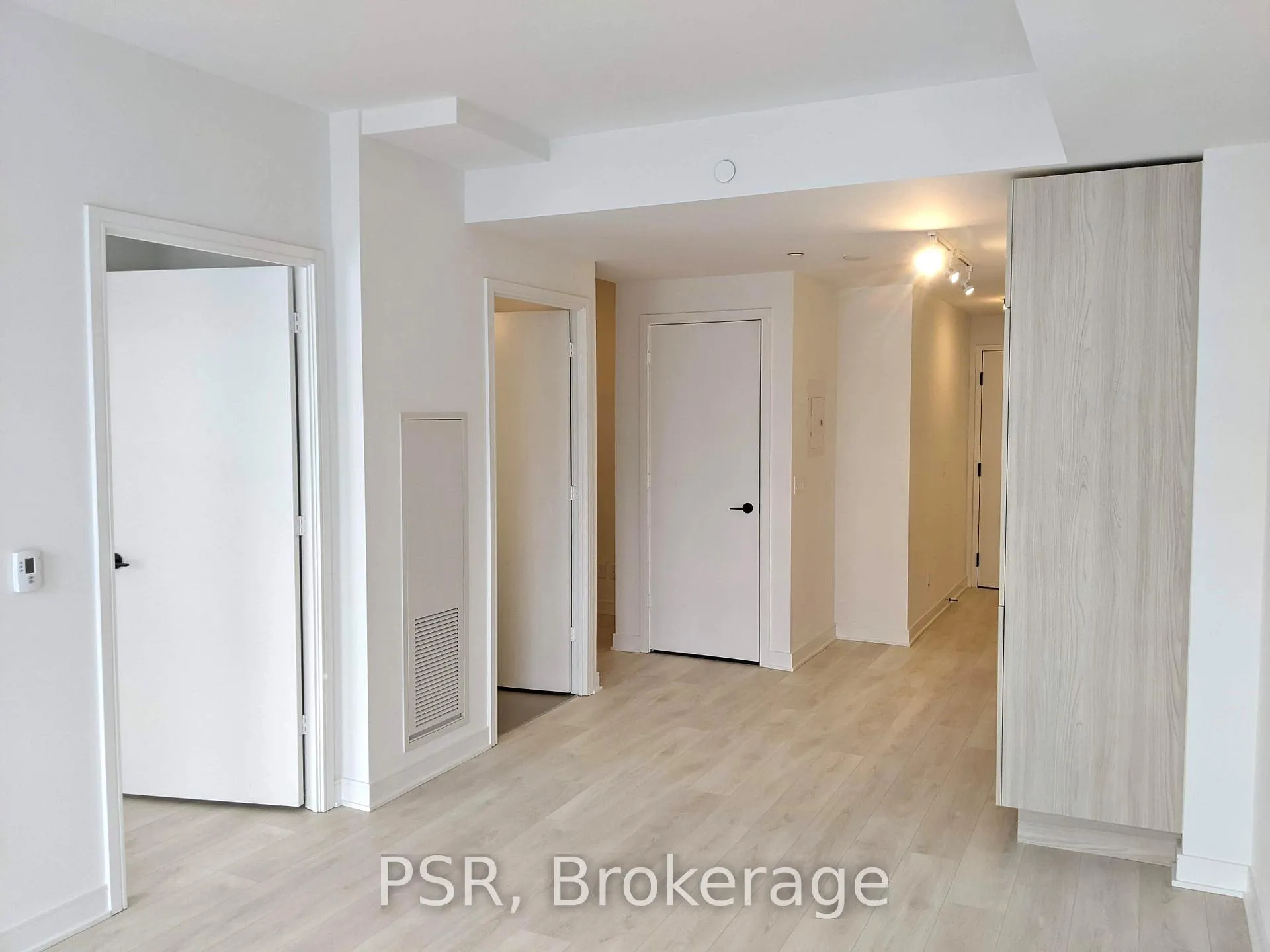 Photo 4 of Unit N572, 35 Rolling Mills Road E, Toronto, Waterfront Communities — HOMEH