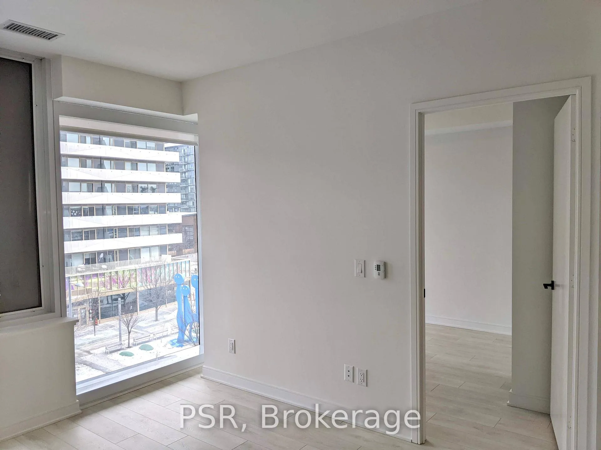 Photo 6 of Unit N572, 35 Rolling Mills Road E, Toronto, Waterfront Communities — HOMEH