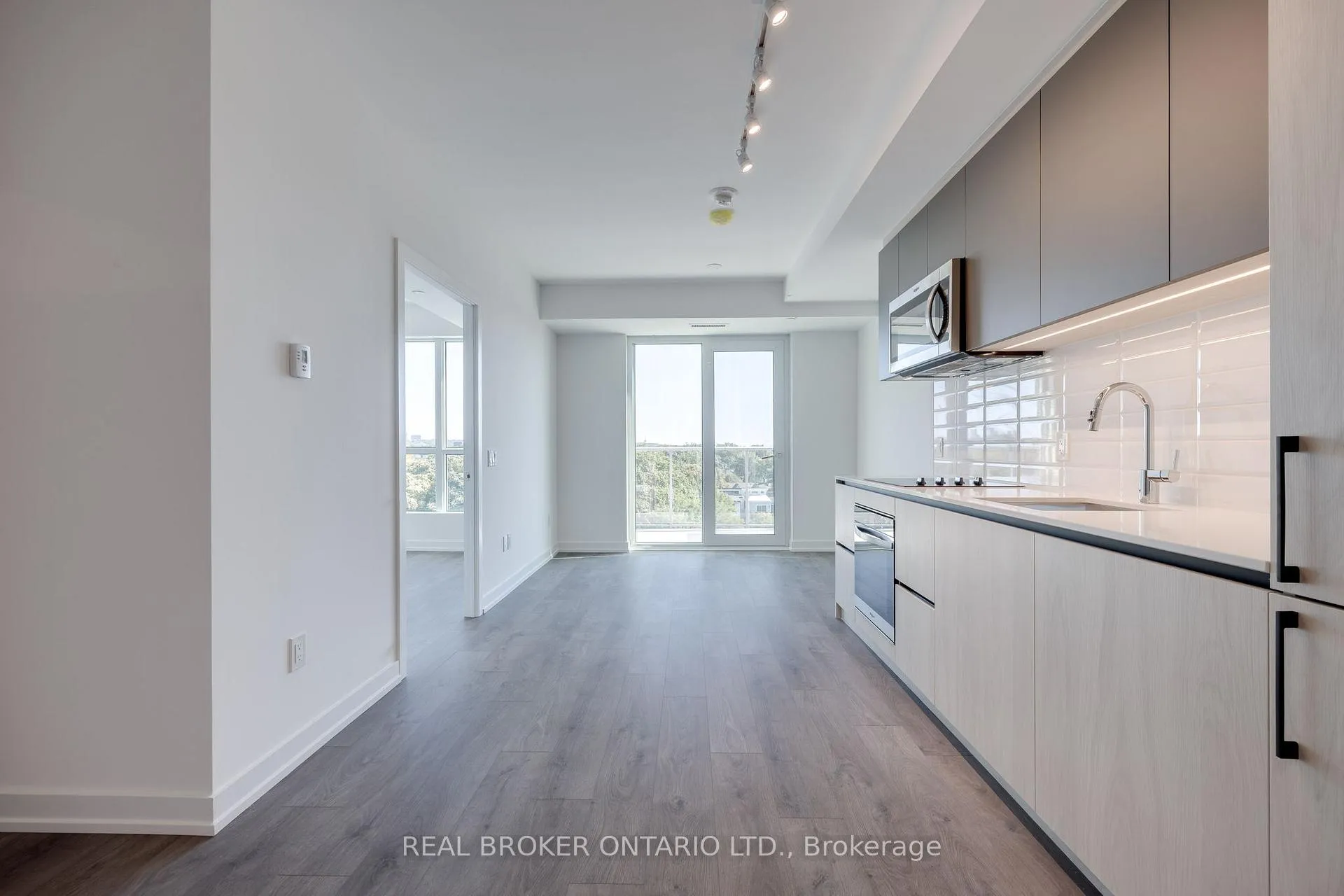 Photo 3 of Unit 725, 150 Logan Avenue, Toronto, South Riverdale — HOMEH
