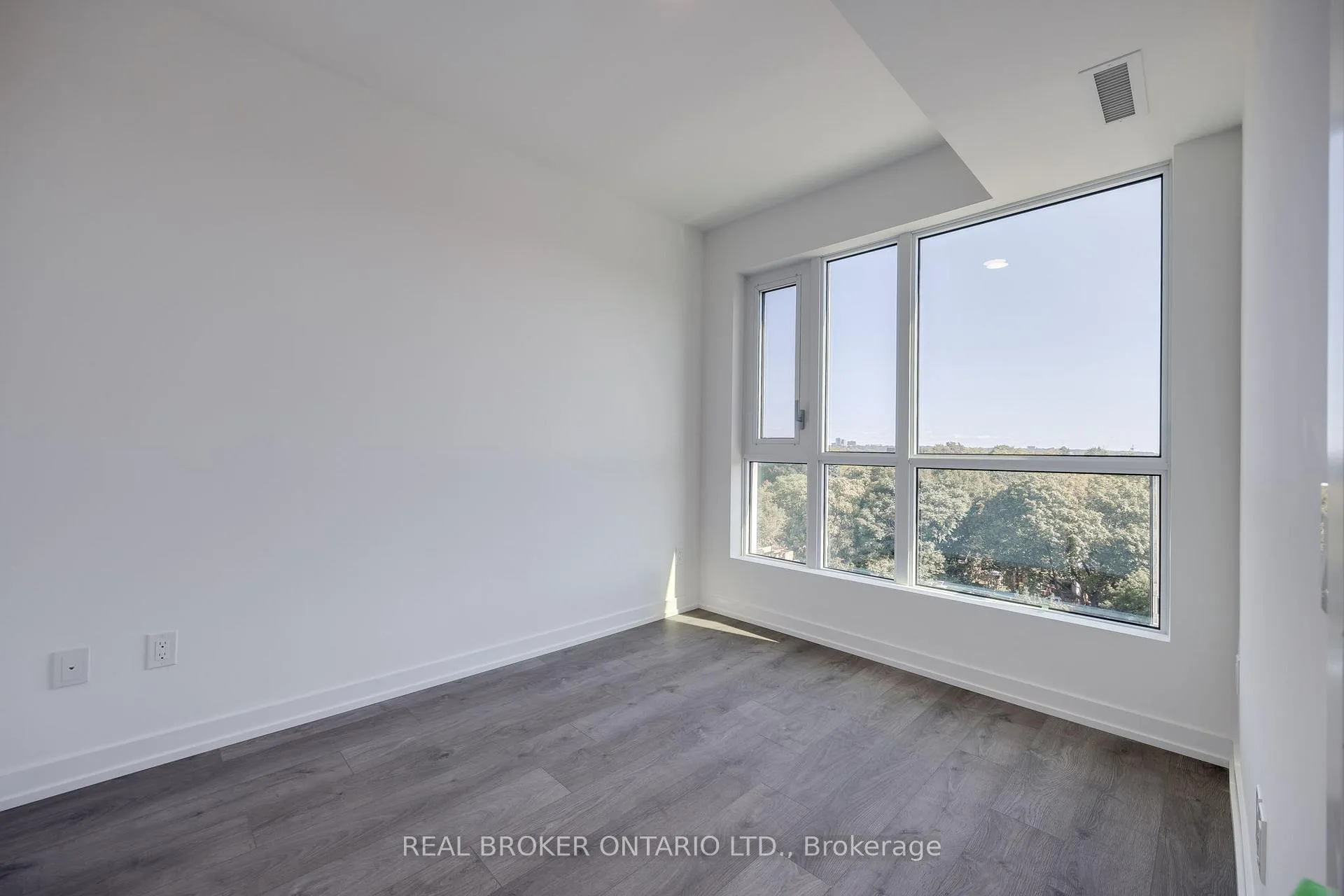 Photo 12 of Unit 725, 150 Logan Avenue, Toronto, South Riverdale — HOMEH