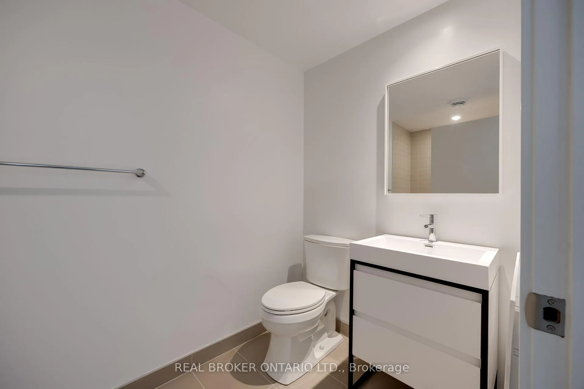 Photo 16 of Unit 725, 150 Logan Avenue, Toronto, South Riverdale — HOMEH