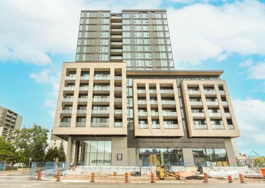 Front of Unit #1511, 86 Dundas Street E