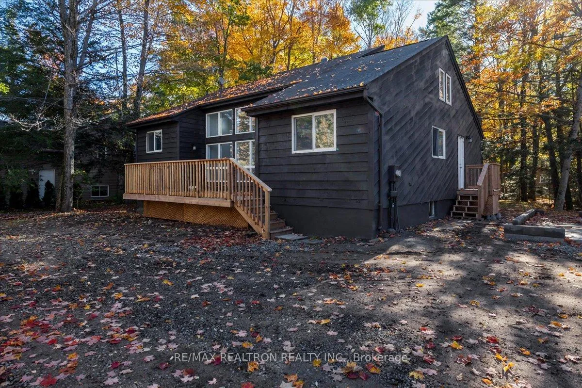 Photo 3 of 901 17th Concession West Road, Tiny, Rural Tiny — HOMEH