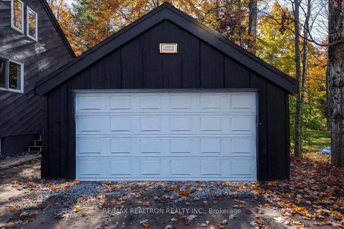 Photo 33 of 901 17th Concession West Road, Tiny, Rural Tiny — HOMEH