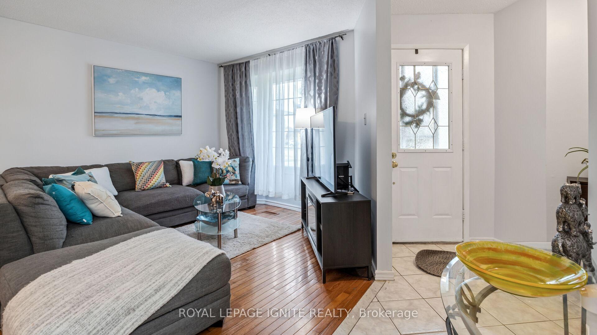Photo 5 of 34 Mandrake Street, Ajax, Central — HOMEH