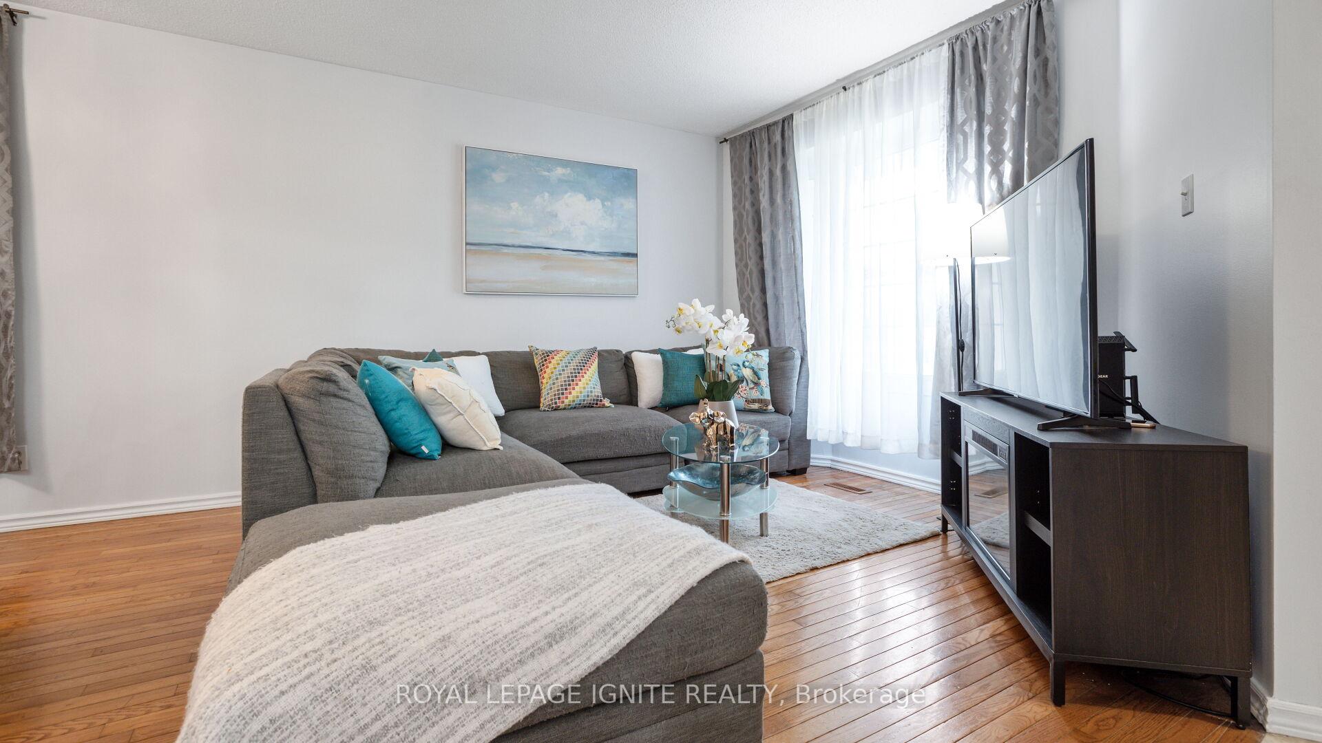 Photo 6 of 34 Mandrake Street, Ajax, Central — HOMEH