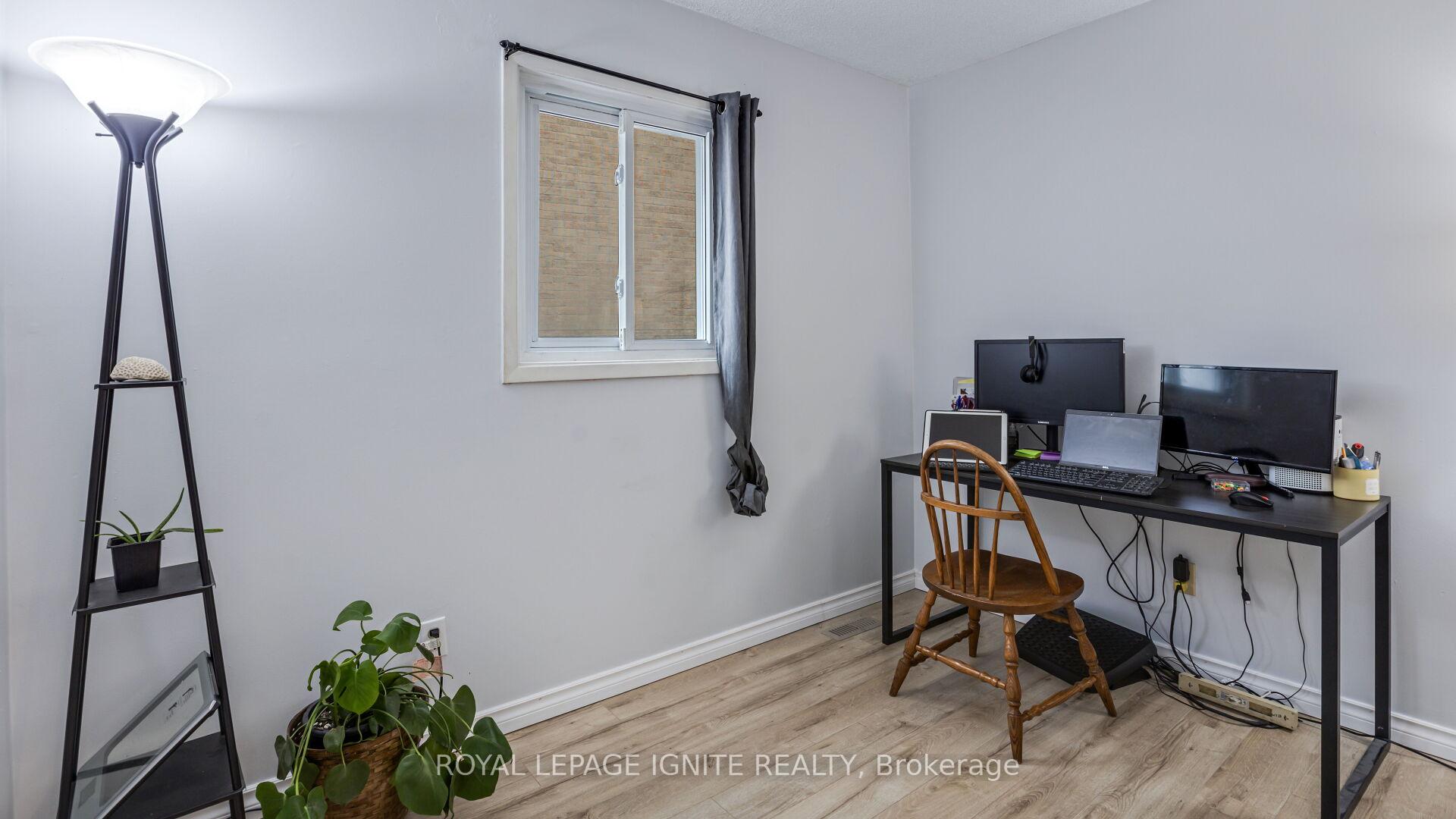Photo 22 of 34 Mandrake Street, Ajax, Central — HOMEH