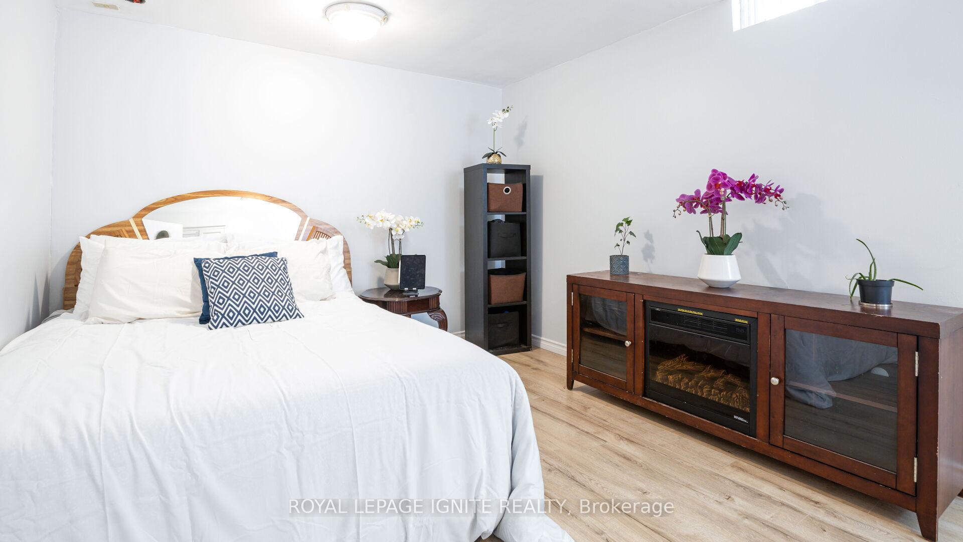 Photo 29 of 34 Mandrake Street, Ajax, Central — HOMEH