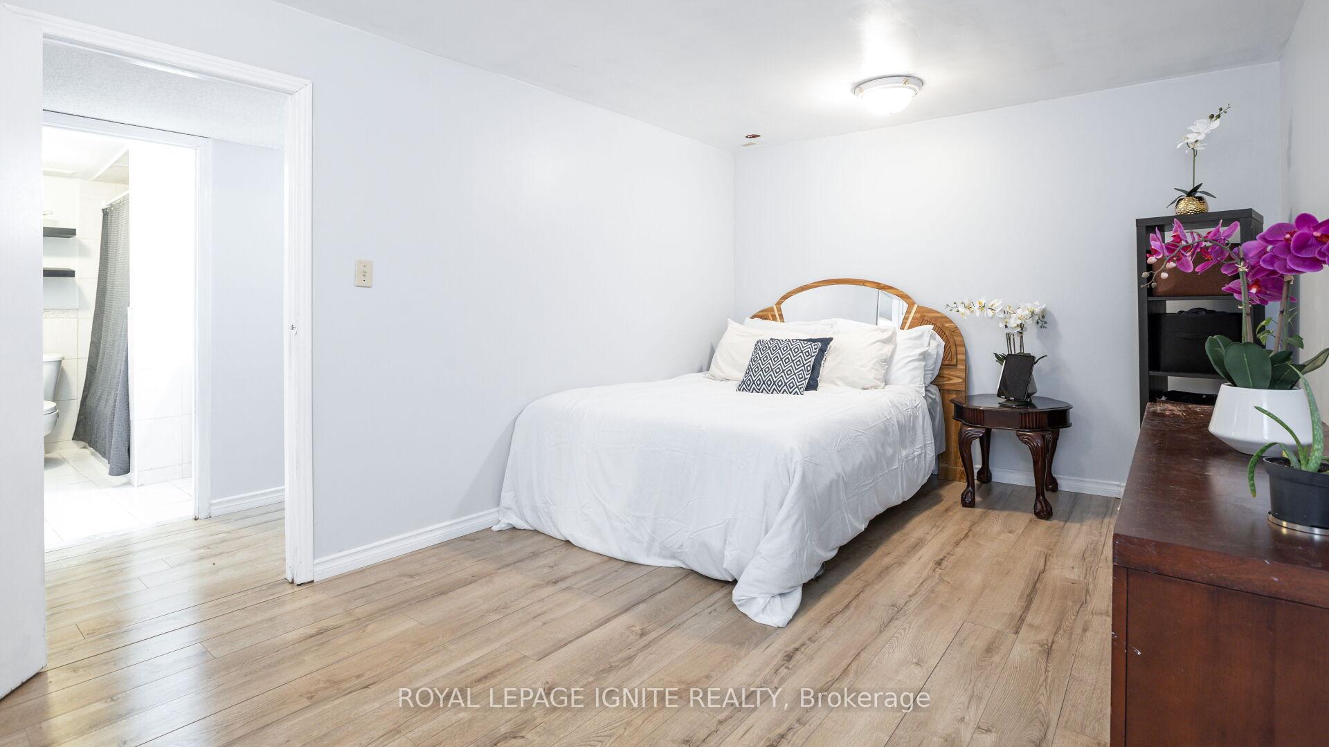 Photo 30 of 34 Mandrake Street, Ajax, Central — HOMEH