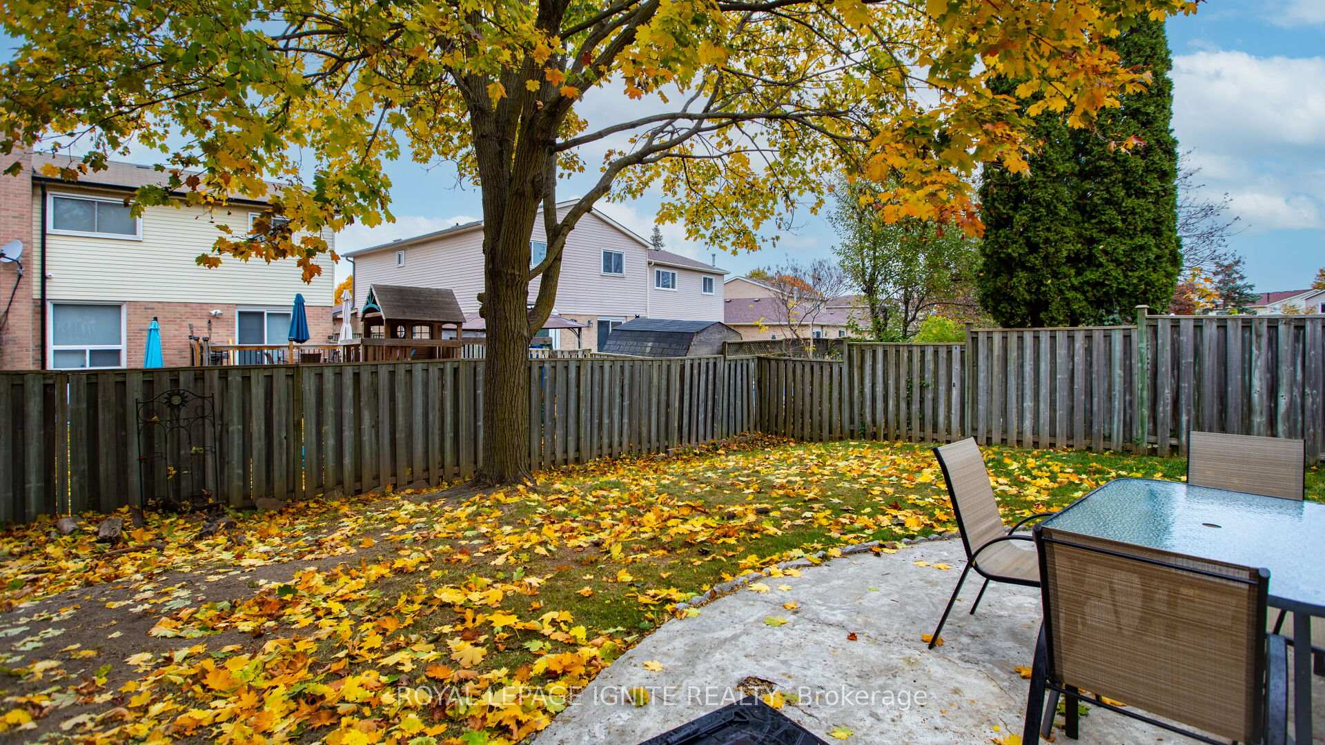 Photo 34 of 34 Mandrake Street, Ajax, Central — HOMEH