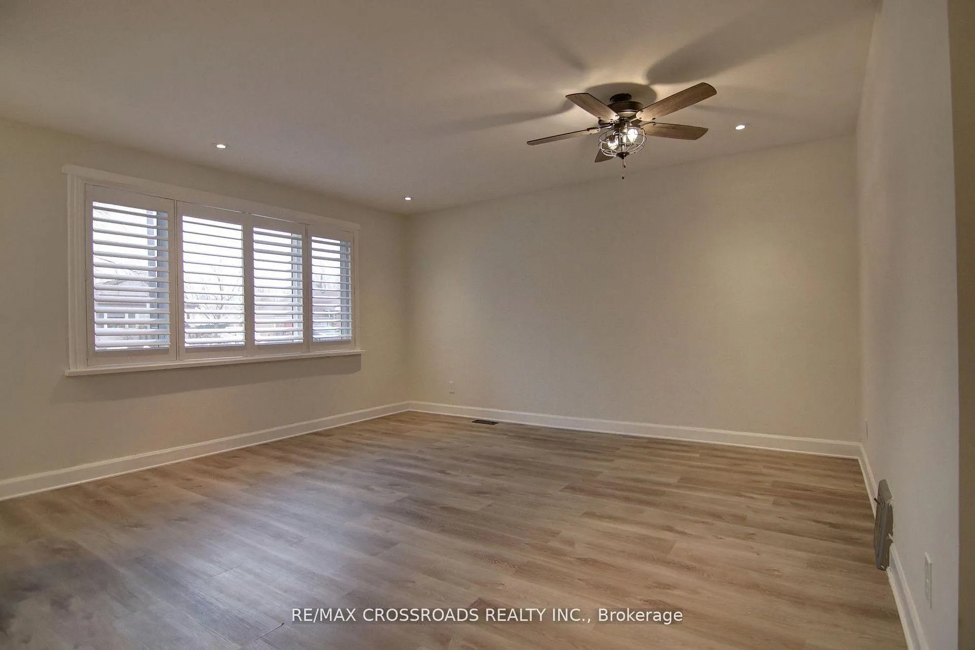 Photo 8 of 814 Nicholls Street, Peterborough, Northcrest Ward 5 — HOMEH