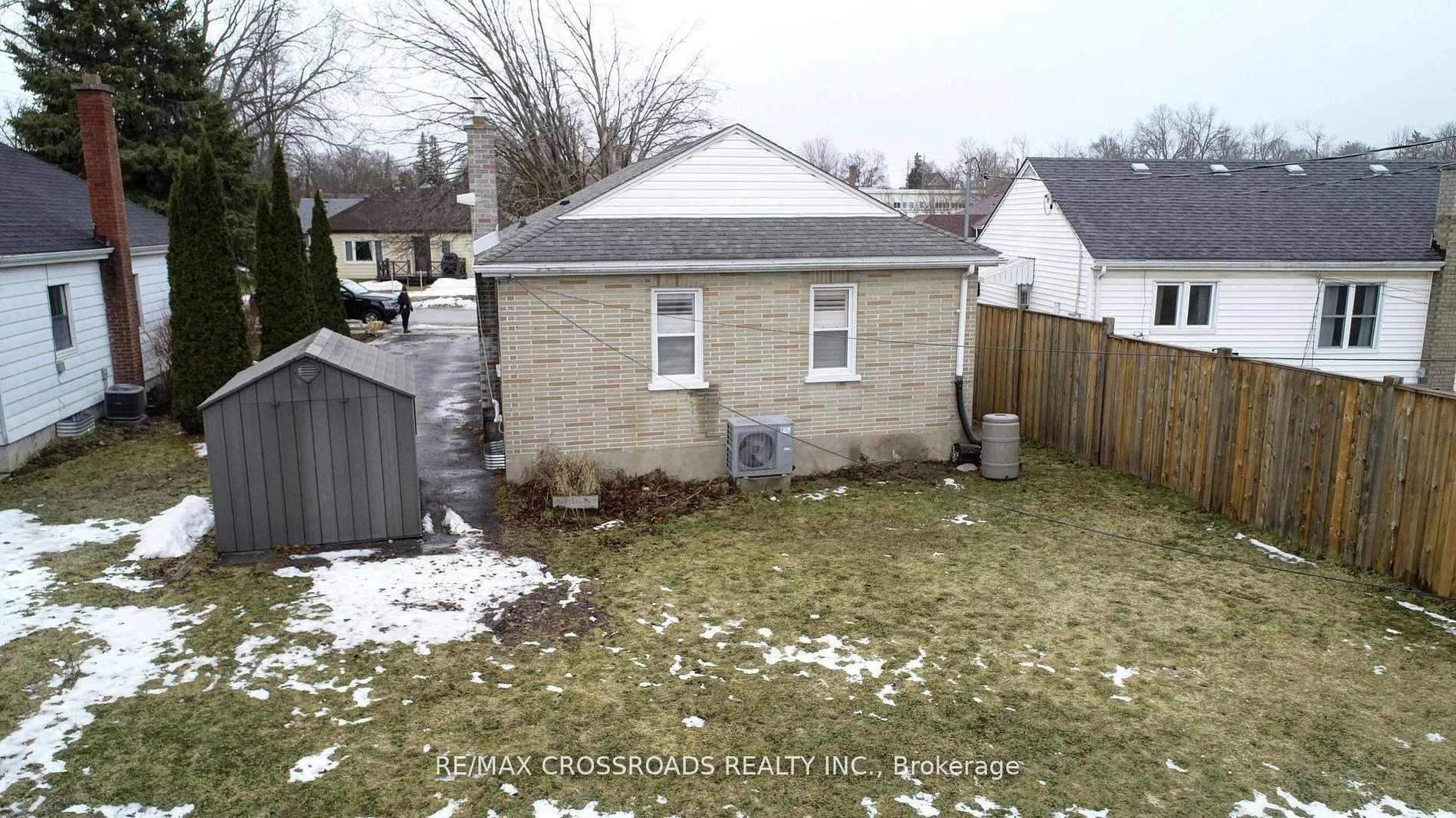 Photo 26 of 814 Nicholls Street, Peterborough, Northcrest Ward 5 — HOMEH