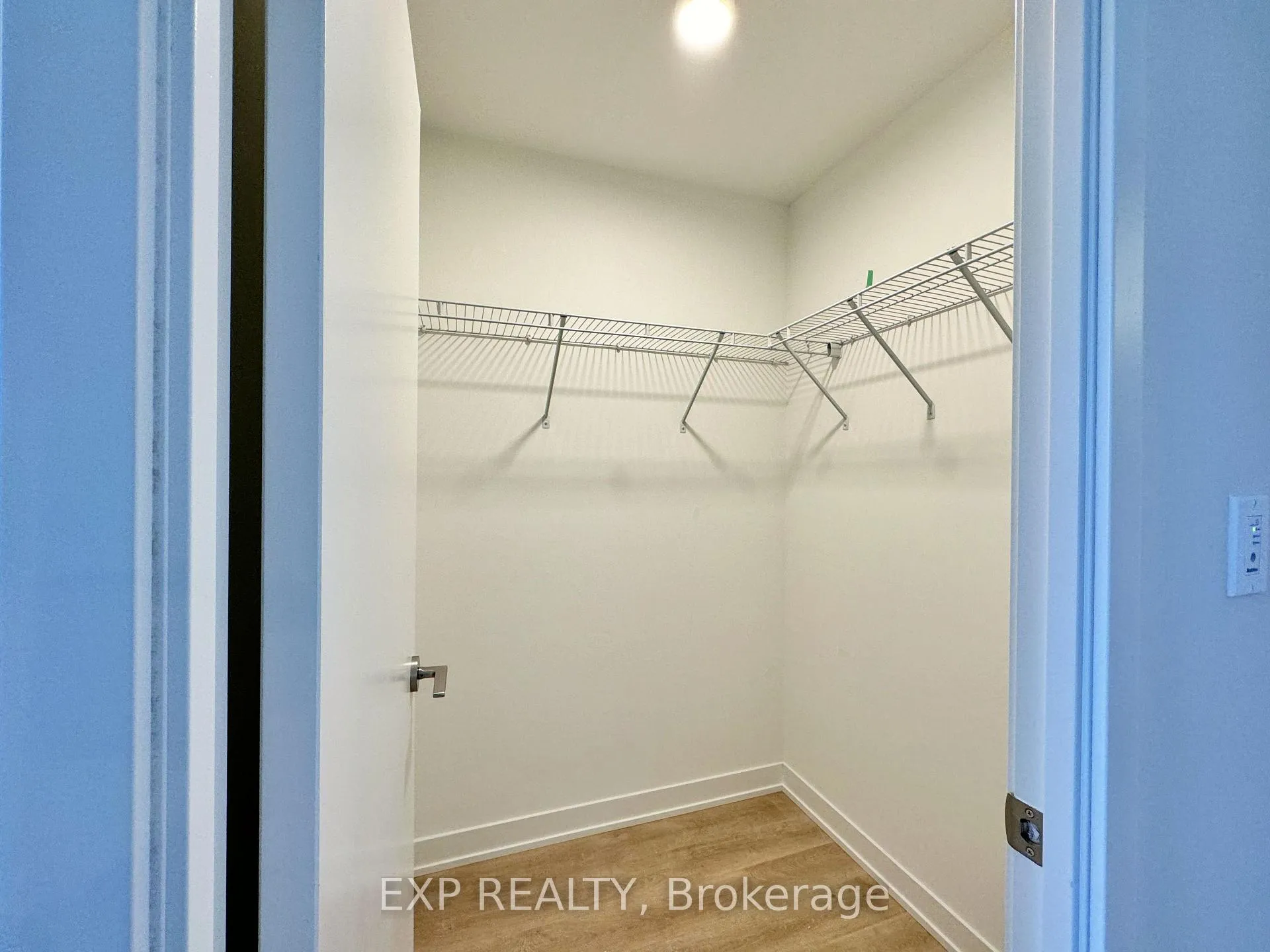 Photo 6 of Unit 1421, 8119 Birchmount Road, Markham, Unionville — HOMEH