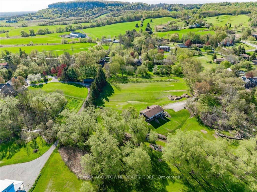 Photo 1 of 3029 Britannia Road, Burlington, Rural Burlington — HOMEH
