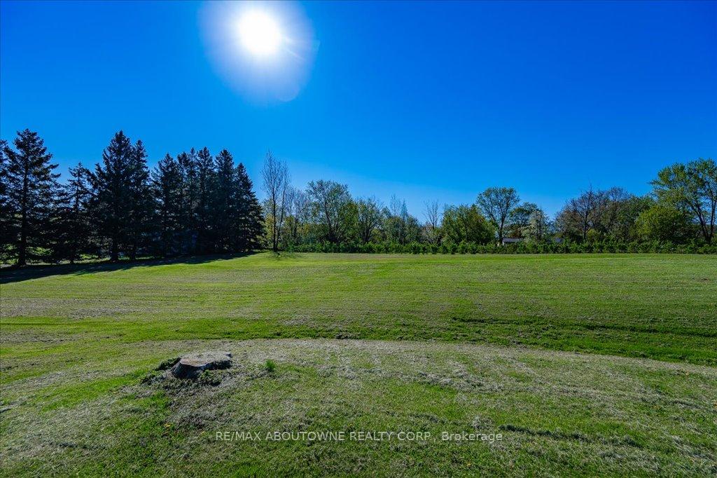 Photo 9 of 3029 Britannia Road, Burlington, Rural Burlington — HOMEH