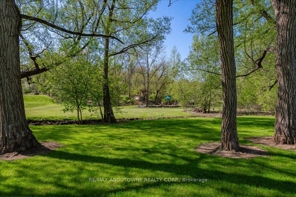 Photo 11 of 3029 Britannia Road, Burlington, Rural Burlington — HOMEH