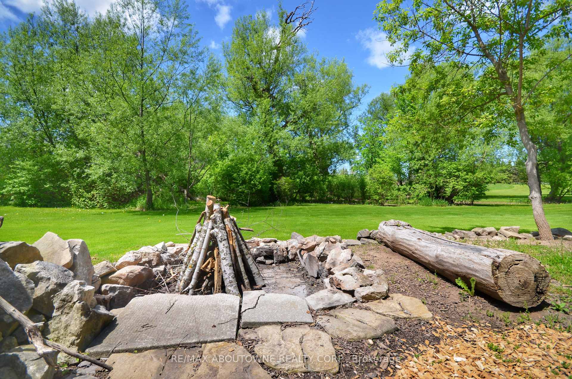 Photo 12 of 3029 Britannia Road, Burlington, Rural Burlington — HOMEH