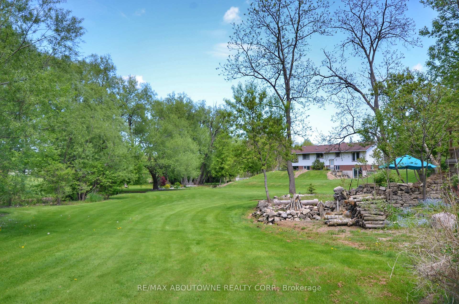Photo 29 of 3029 Britannia Road, Burlington, Rural Burlington — HOMEH