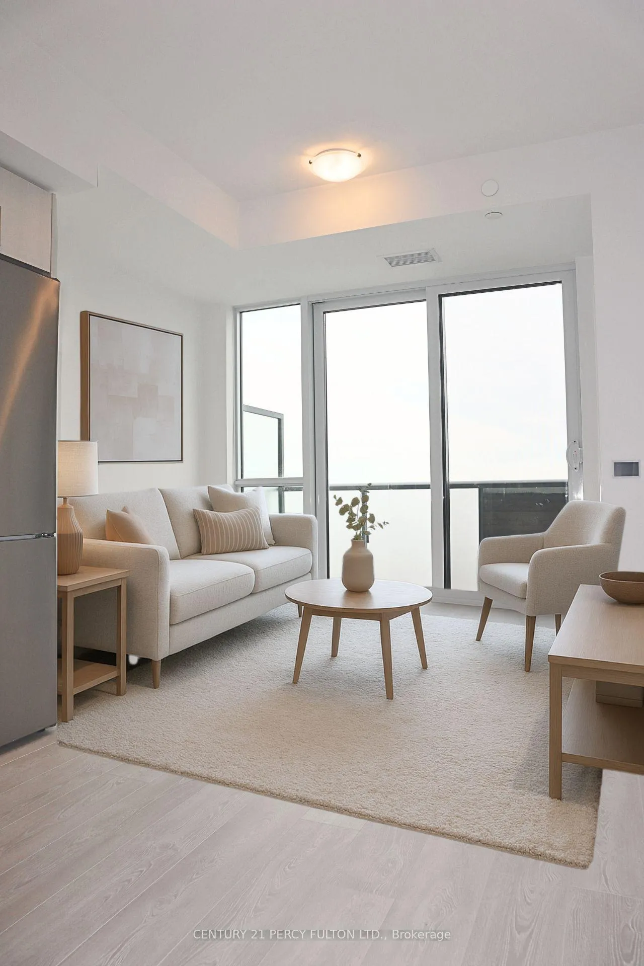 Front of Unit PH21, 2545 Simcoe Street N