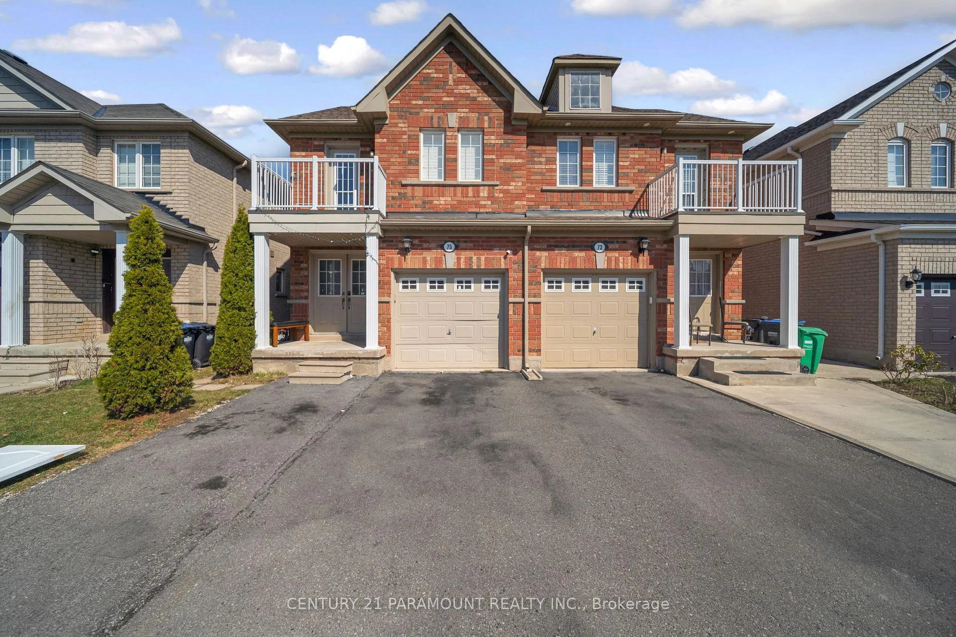 Photo 2 of 75 Crystal Glen Crescent, Brampton, Credit Valley — HOMEH