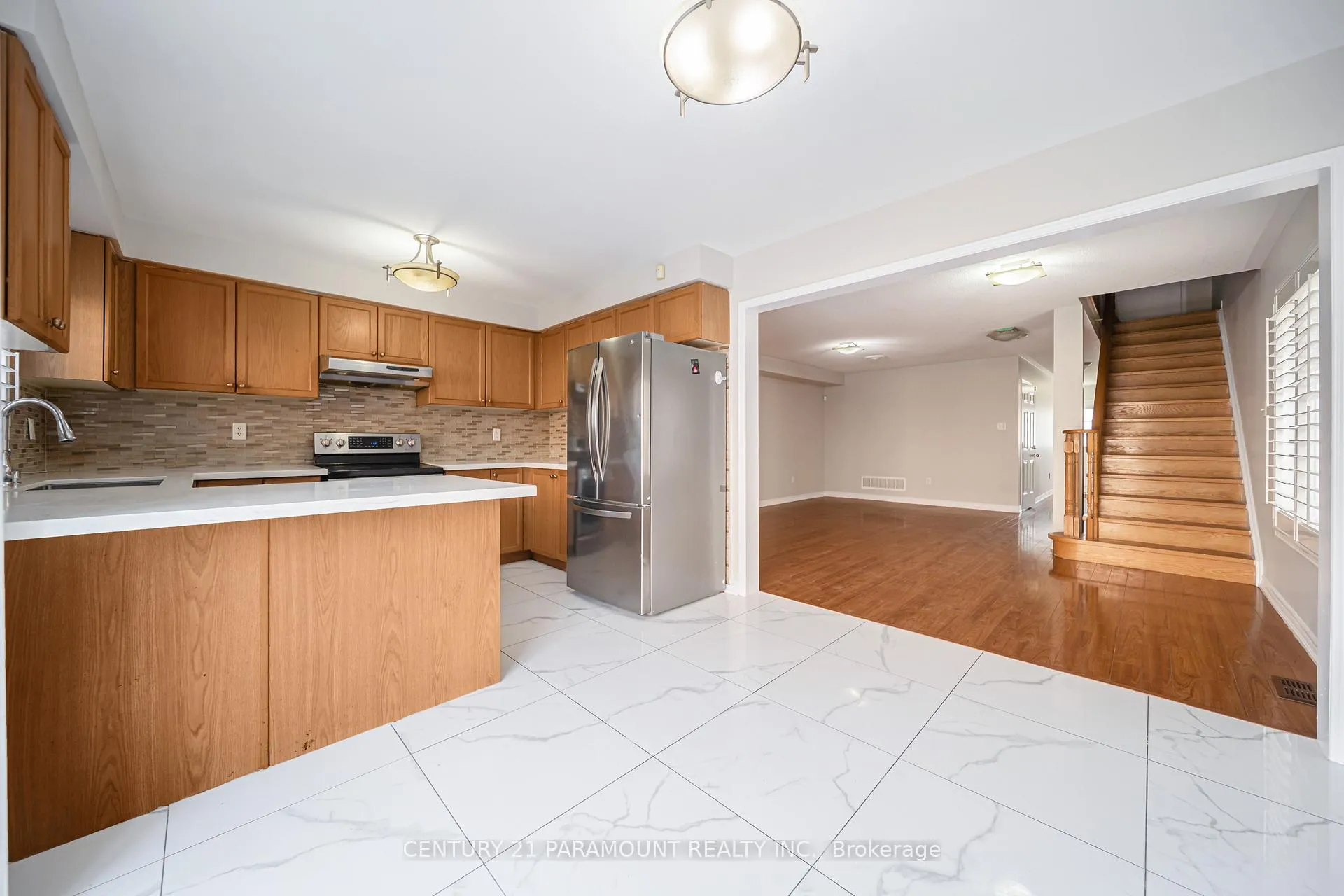 Photo 16 of 75 Crystal Glen Crescent, Brampton, Credit Valley — HOMEH
