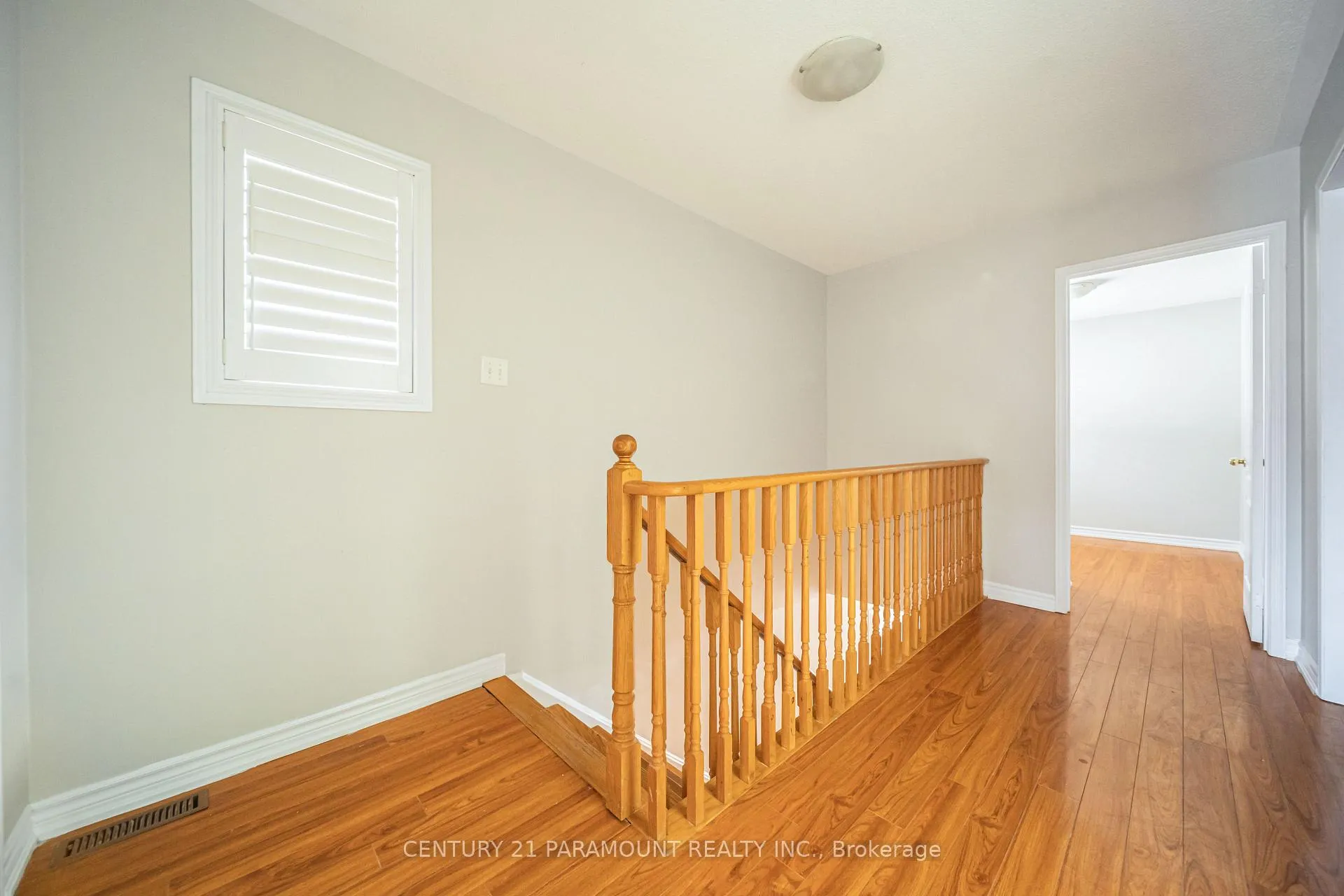 Photo 19 of 75 Crystal Glen Crescent, Brampton, Credit Valley — HOMEH