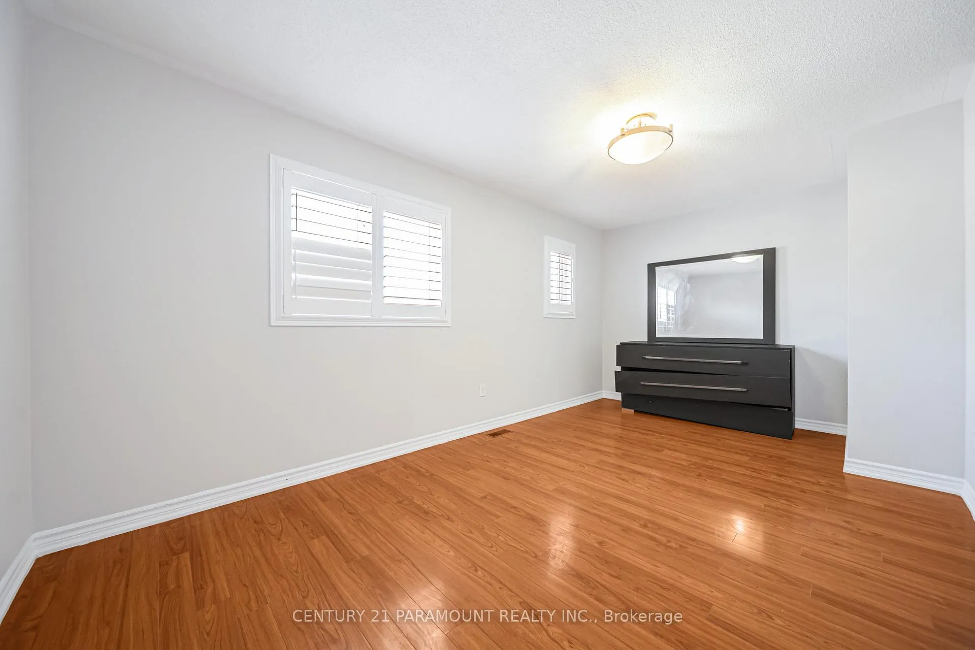 Photo 20 of 75 Crystal Glen Crescent, Brampton, Credit Valley — HOMEH
