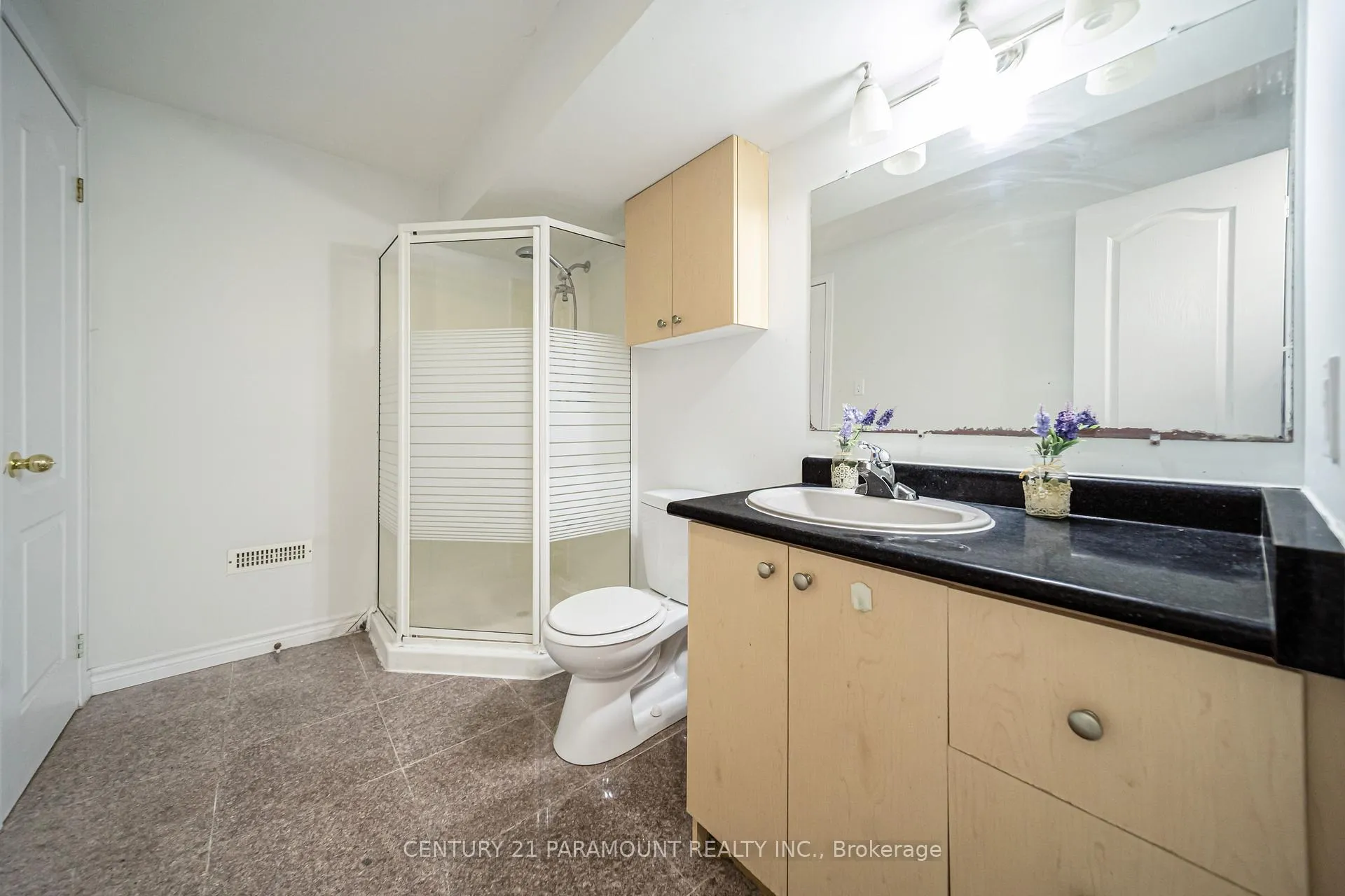 Photo 27 of 75 Crystal Glen Crescent, Brampton, Credit Valley — HOMEH