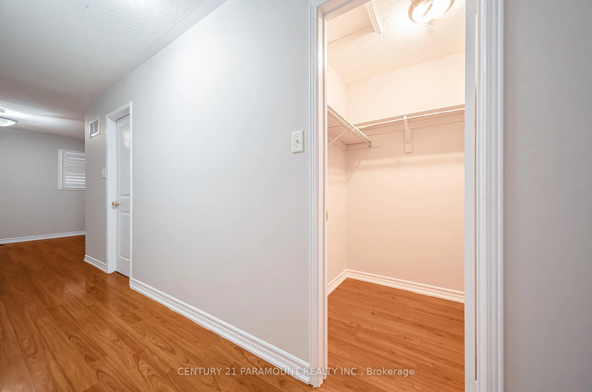 Photo 43 of 75 Crystal Glen Crescent, Brampton, Credit Valley — HOMEH