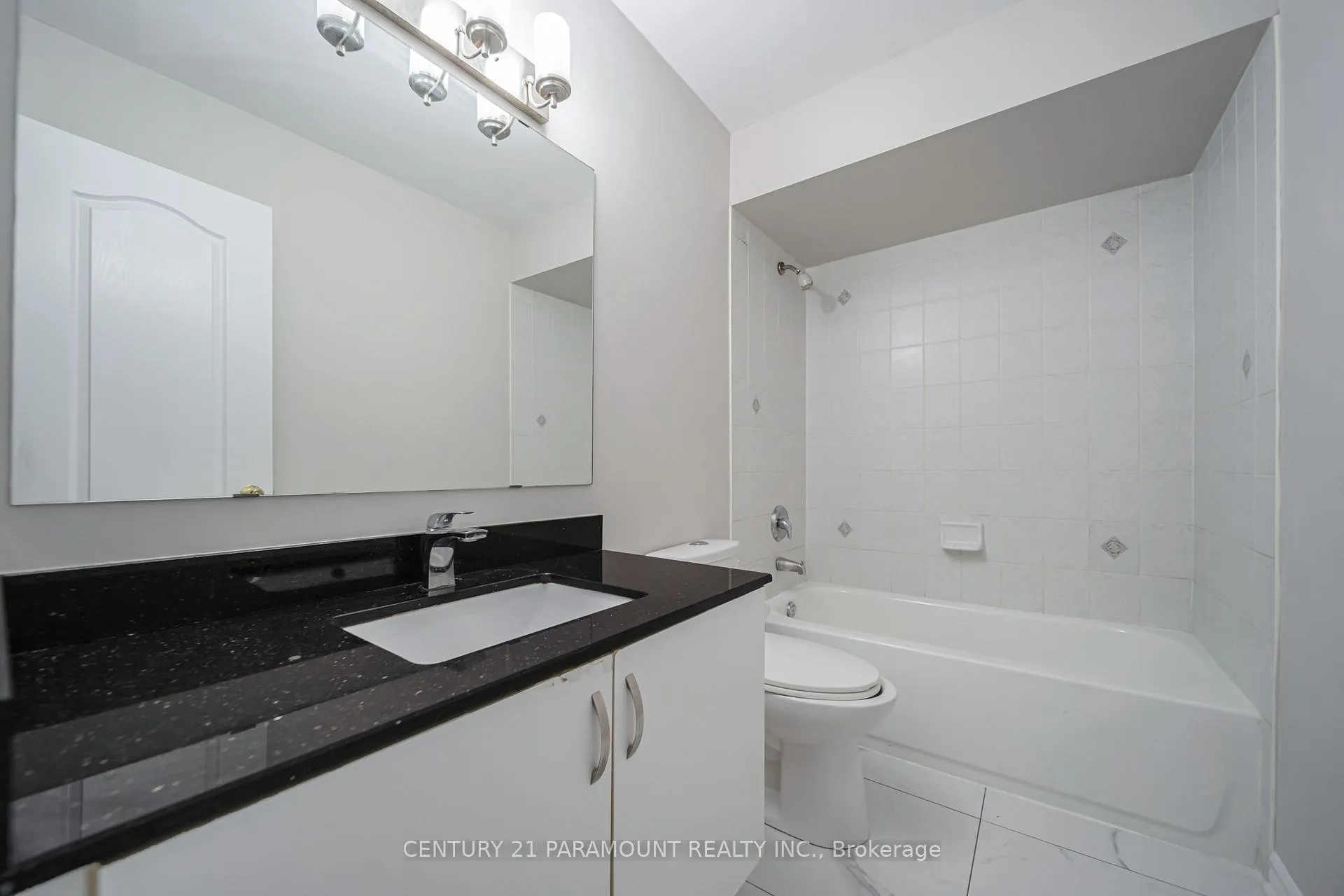Photo 45 of 75 Crystal Glen Crescent, Brampton, Credit Valley — HOMEH
