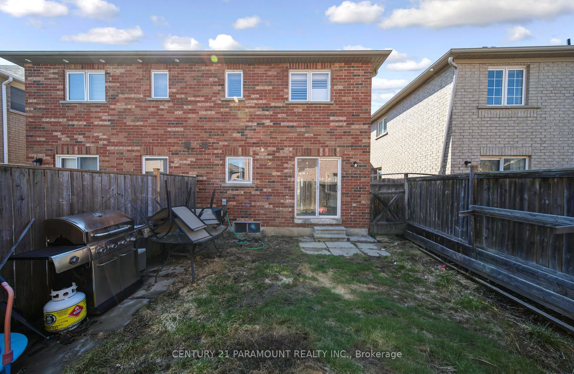 Photo 48 of 75 Crystal Glen Crescent, Brampton, Credit Valley — HOMEH