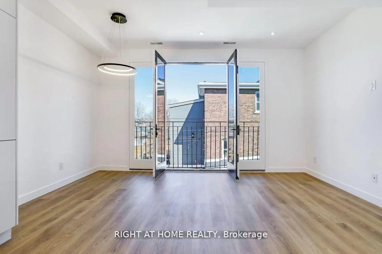 Photo 4 of Unit 202, 1086 St Clair Ave W, Toronto, Oakwood Village — HOMEH