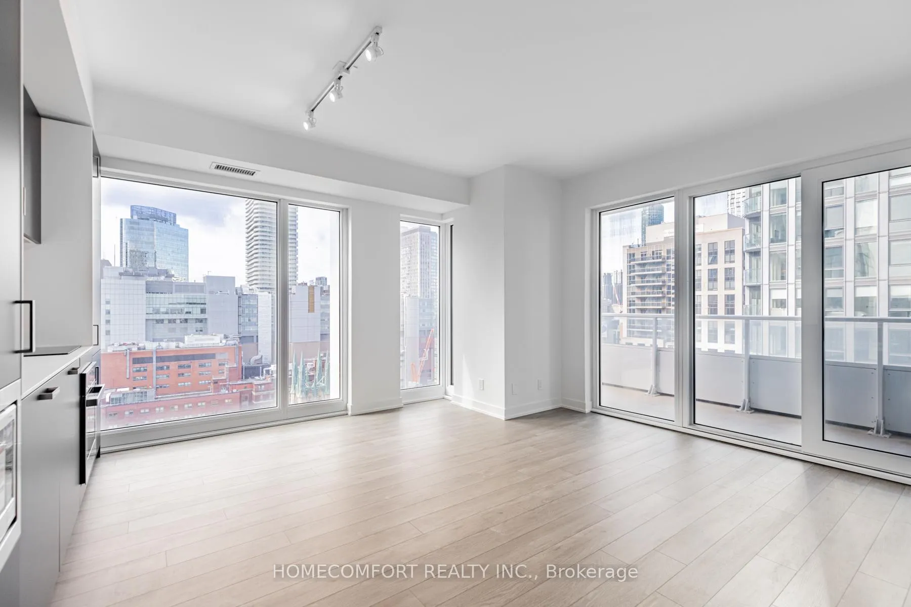 Photo 7 of Unit 2211, 88 Queen Street E, Toronto, Church-Yonge Corridor — HOMEH